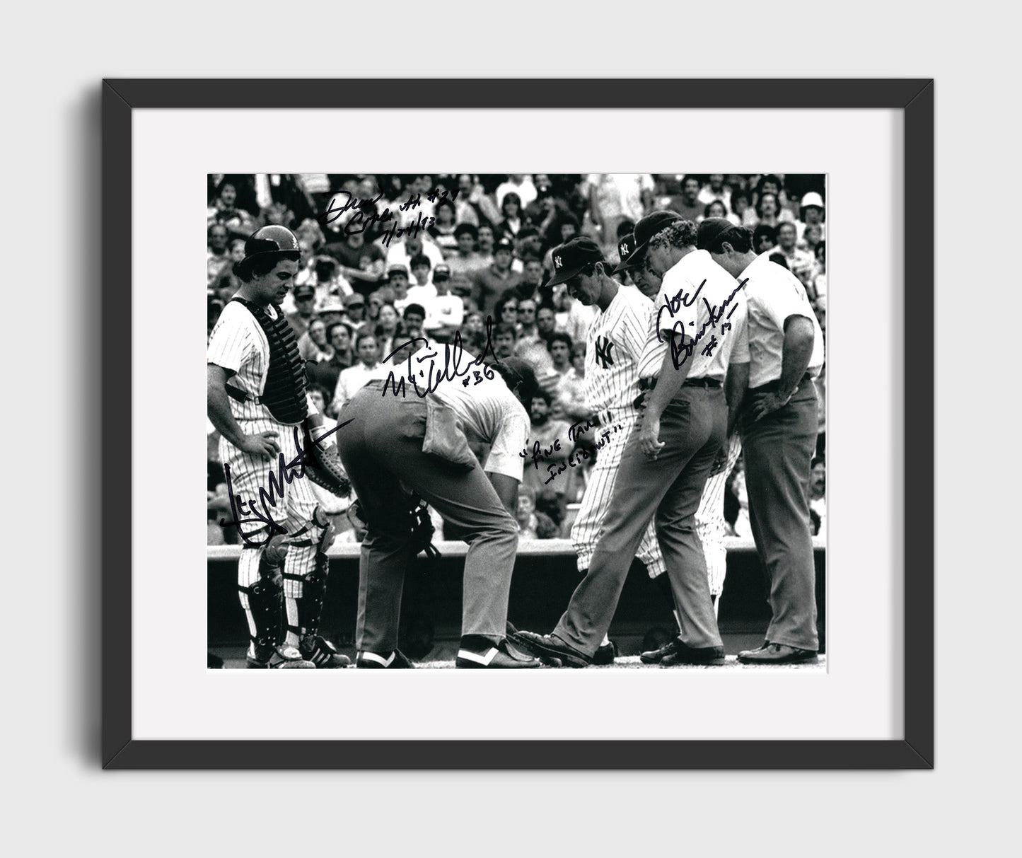 George Brett - Pine Tar Incident Baseball Wall Art 16x20 Gallery Frame wall art print – Baseball Wall Art decor