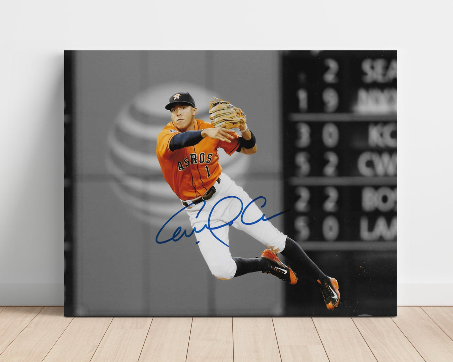 Houston Astros - Carlos Correa - Autographed Diving Throw Baseball Wall Art 16x20 Unframed Print wall art print – Baseball Wall Art decor
