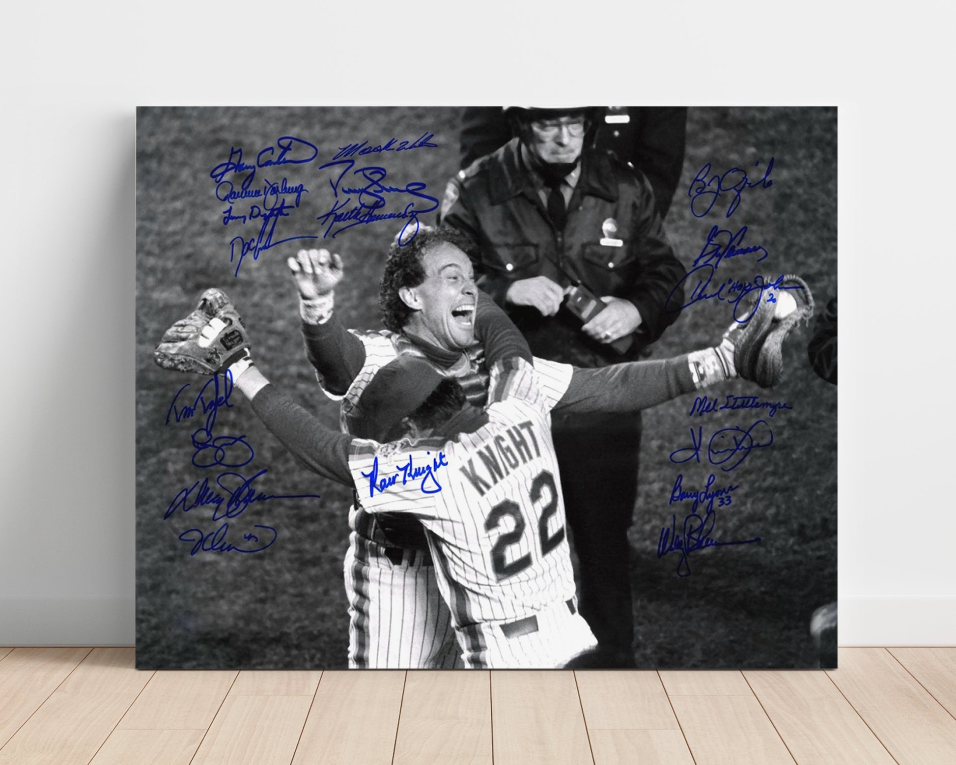 Mets Baseball - Walk Off Championship Hug Wall Art 16x20 Unframed Print wall art print – Baseball Wall Art decor