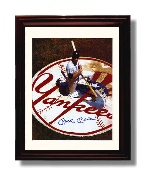 Mickey Mantle - New York Baseball Knee Pose On Logo Wall Art 8x10 Beveled Frame wall art print – Baseball Wall Art decor