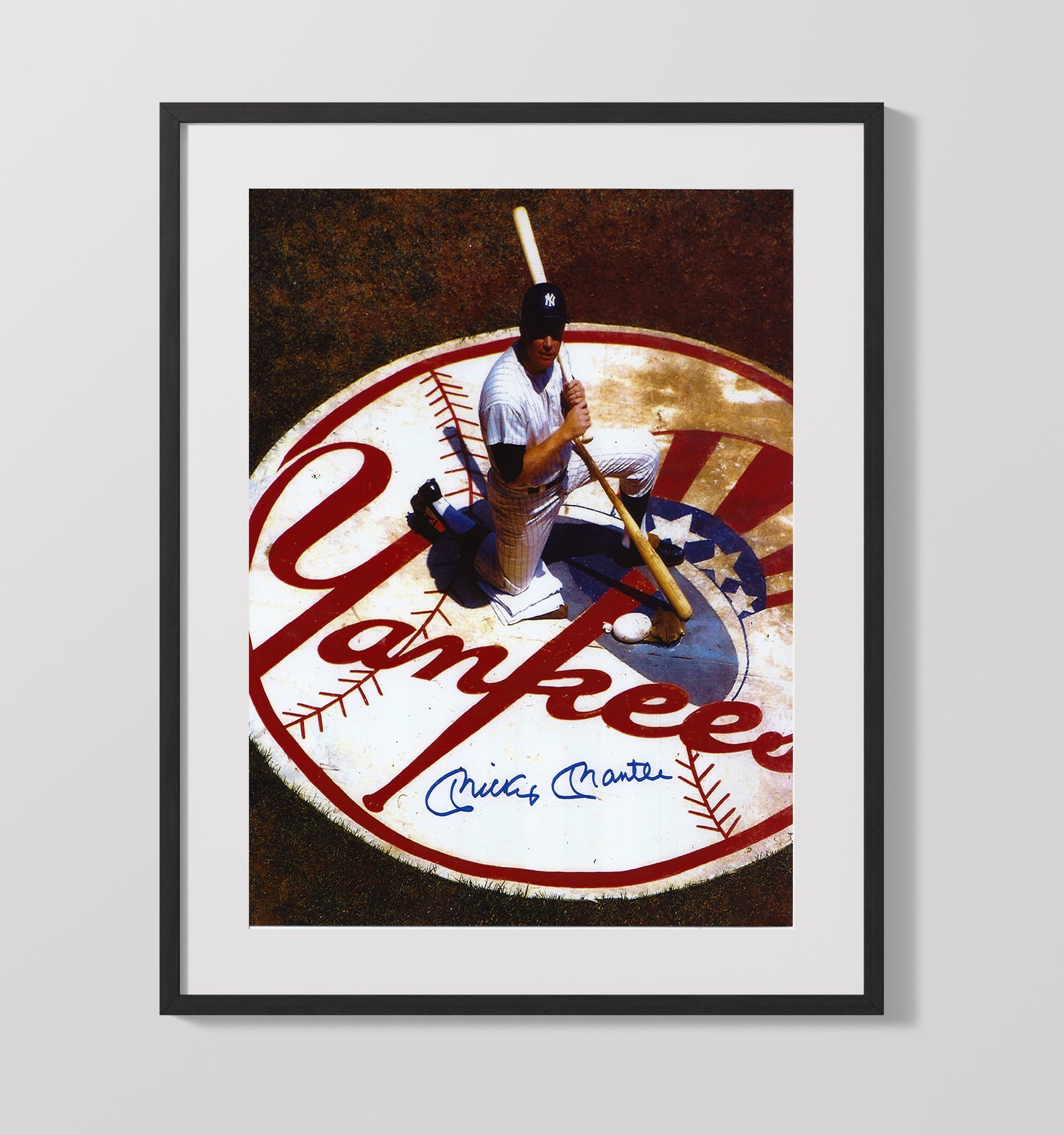 Mickey Mantle - New York Baseball Knee Pose On Logo Wall Art 16x20 Gallery Frame wall art print – Baseball Wall Art decor