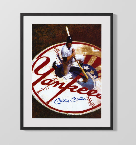 Mickey Mantle - New York Baseball Knee Pose On Logo 8x10 Canvas baseball wall art