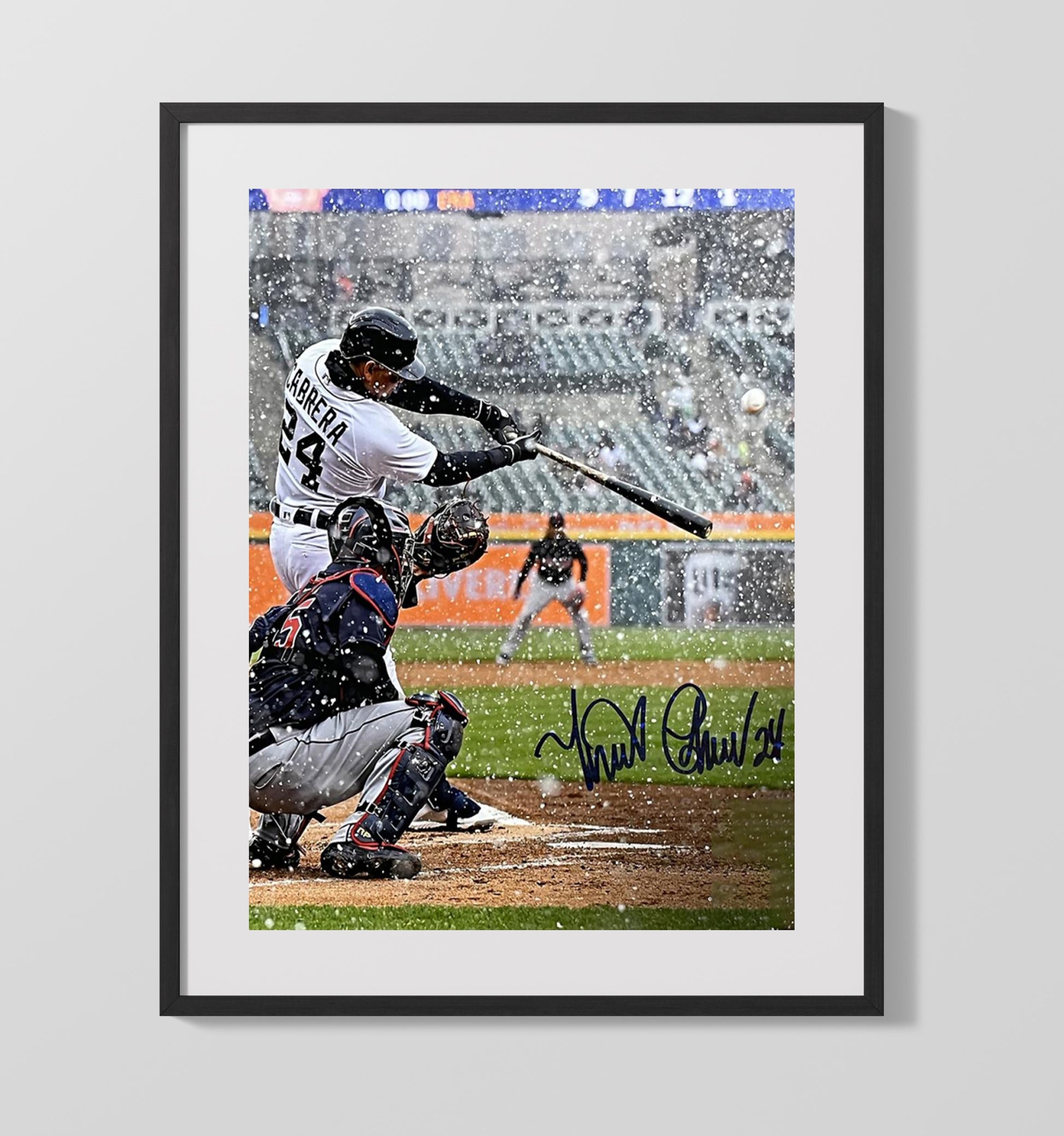 Miguel Cabrera - Detroit Baseball Blizzard Swing Wall Art 16x20 Gallery Frame wall art print – Baseball Wall Art decor