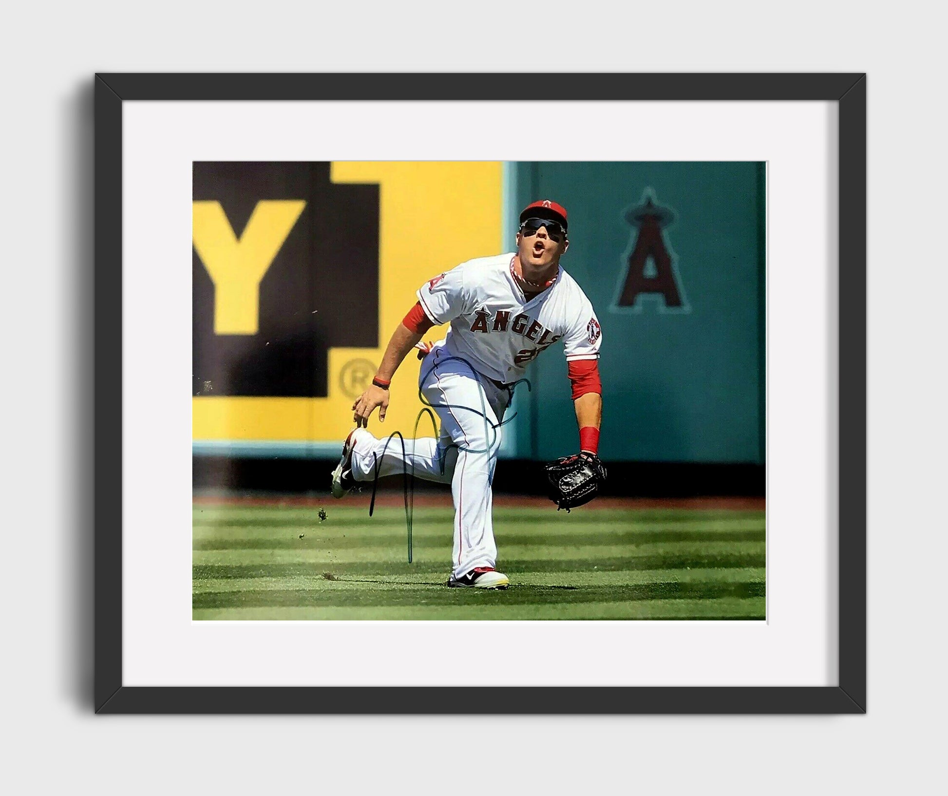 Mike Trout - Leaping Catch in the Outfield Baseball Wall Art 16x20 Gallery Frame wall art print – Baseball Wall Art decor