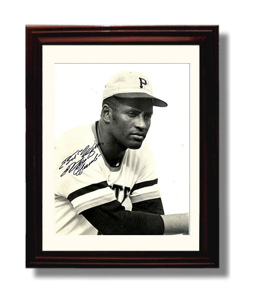 Roberto Clemente - Pittsburgh Legend Classic Portrait Spotlight Baseball Wall Art 8x10 Beveled Frame wall art print – Baseball Wall Art decor
