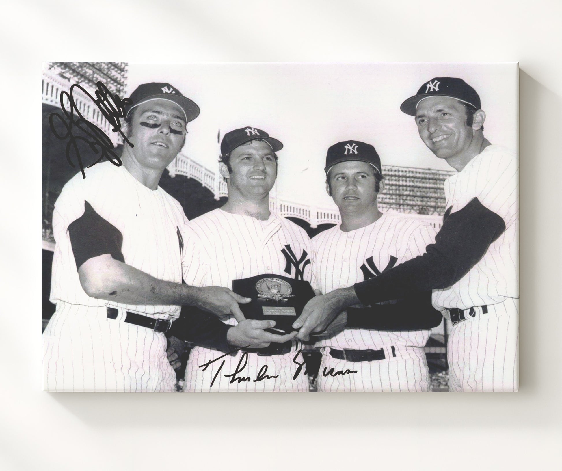 Thurman Munson and Graig Nettles - Yankees Group Landscape Baseball Wall Art 20x24 Canvas wall art print – Baseball Wall Art decor