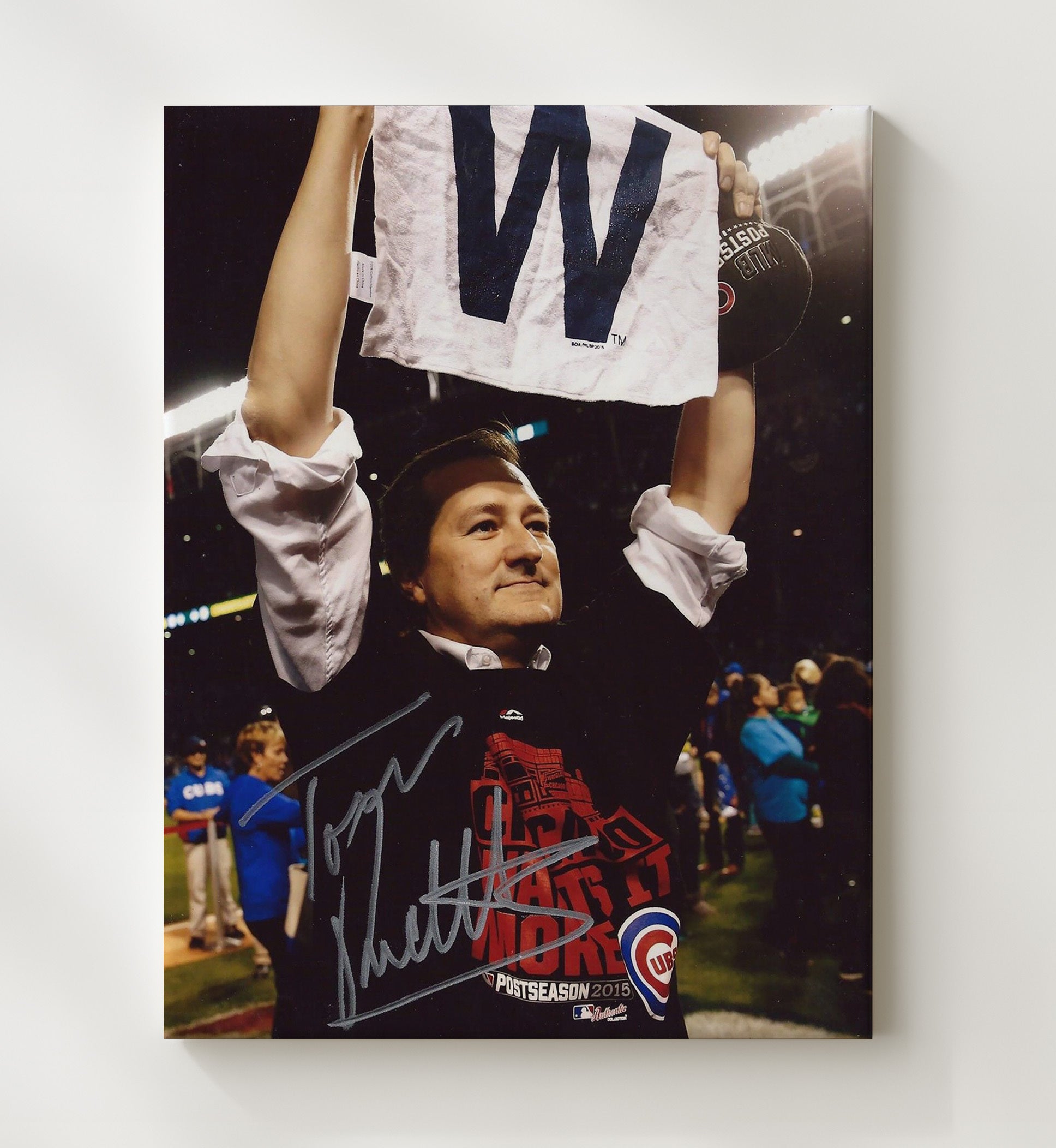 Tom Ricketts - Cubs 2015 W Flag Celebration Signed Baseball Wall Art 20x24 Canvas wall art print – Baseball Wall Art decor
