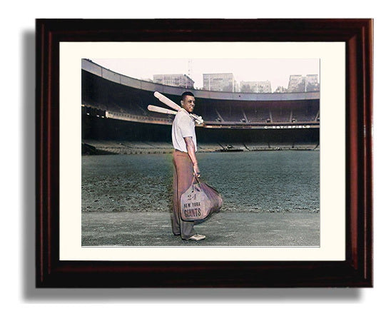 Willie Mays - Polo Grounds Arrival Baseball Wall Art 8x10 Beveled Frame wall art print – Baseball Wall Art decor