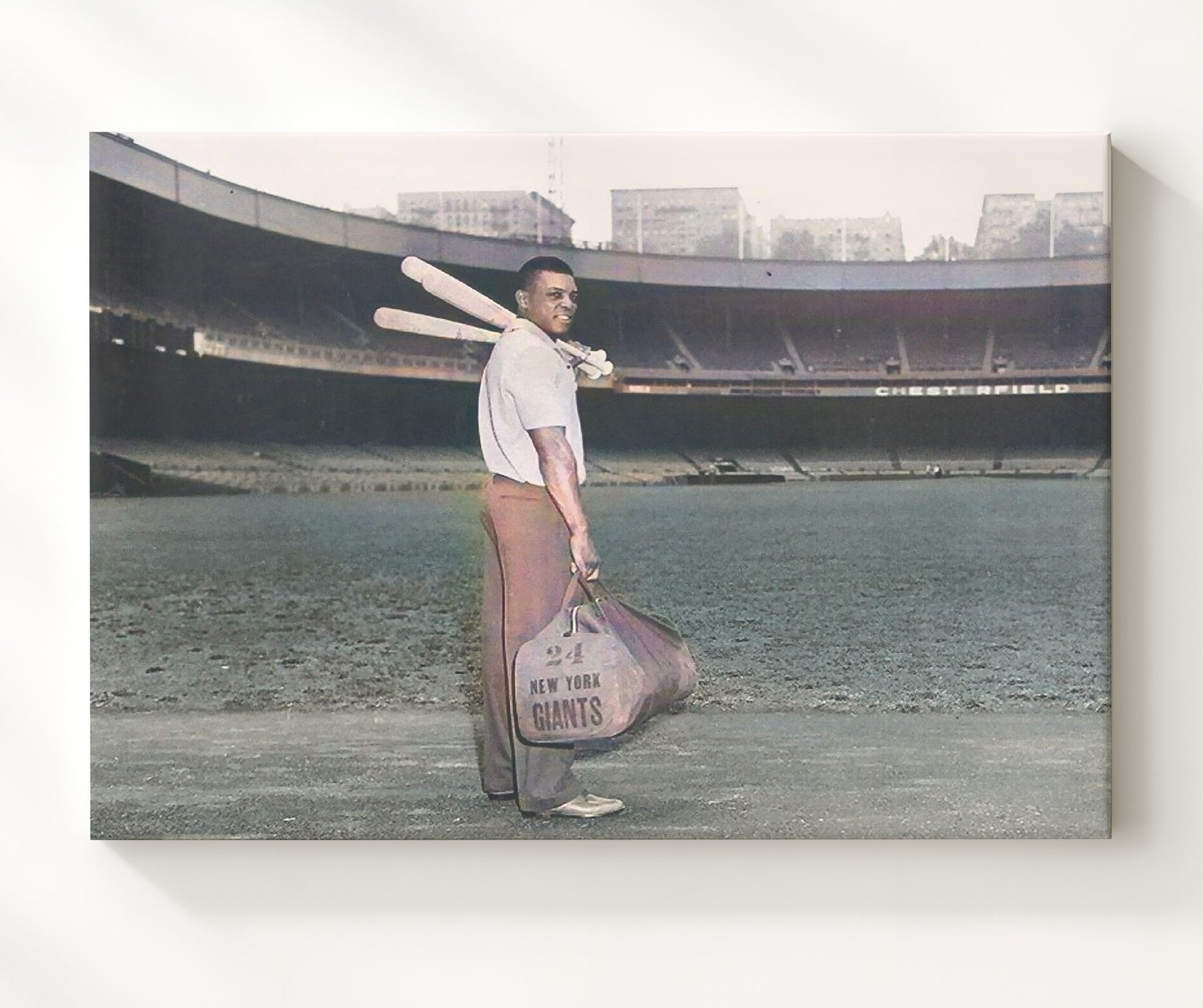 Willie Mays - Polo Grounds Arrival Baseball Wall Art 20x24 Canvas wall art print – Baseball Wall Art decor