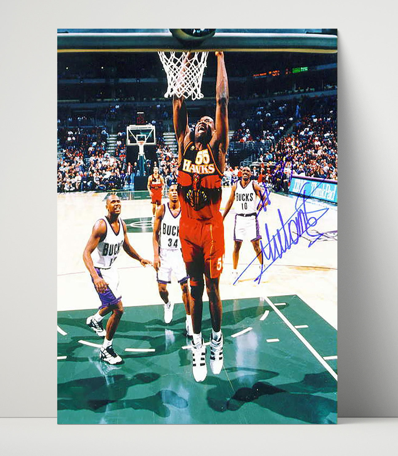 Dikembe Mutombo Atlanta Power Finish Finger Wag Moment basketball print - 16x20 Unframed Print wall art