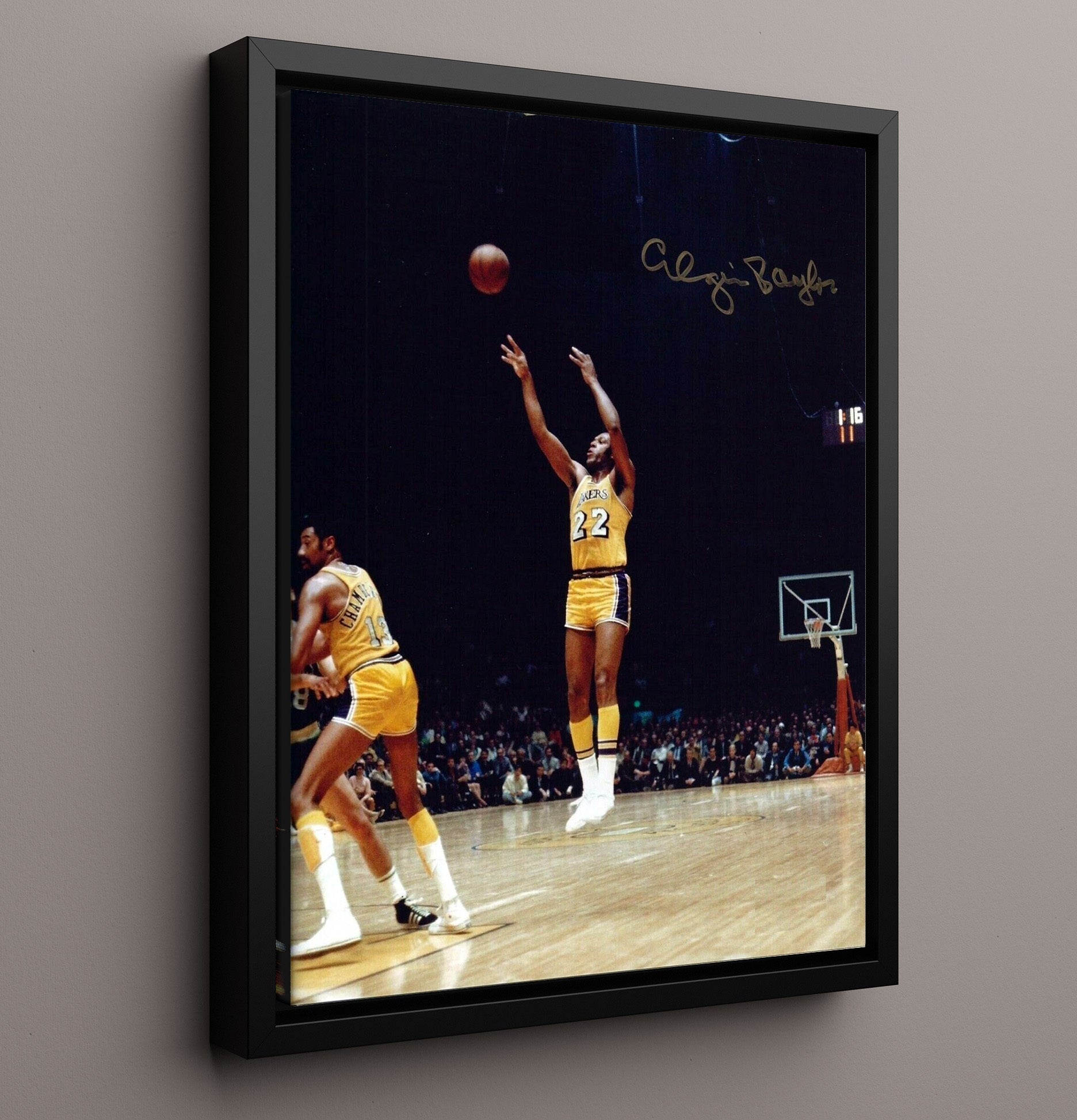 Elgin Baylor Classic Lakers High Release Jumper basketball print - 16x20 Framed Canvas wall art