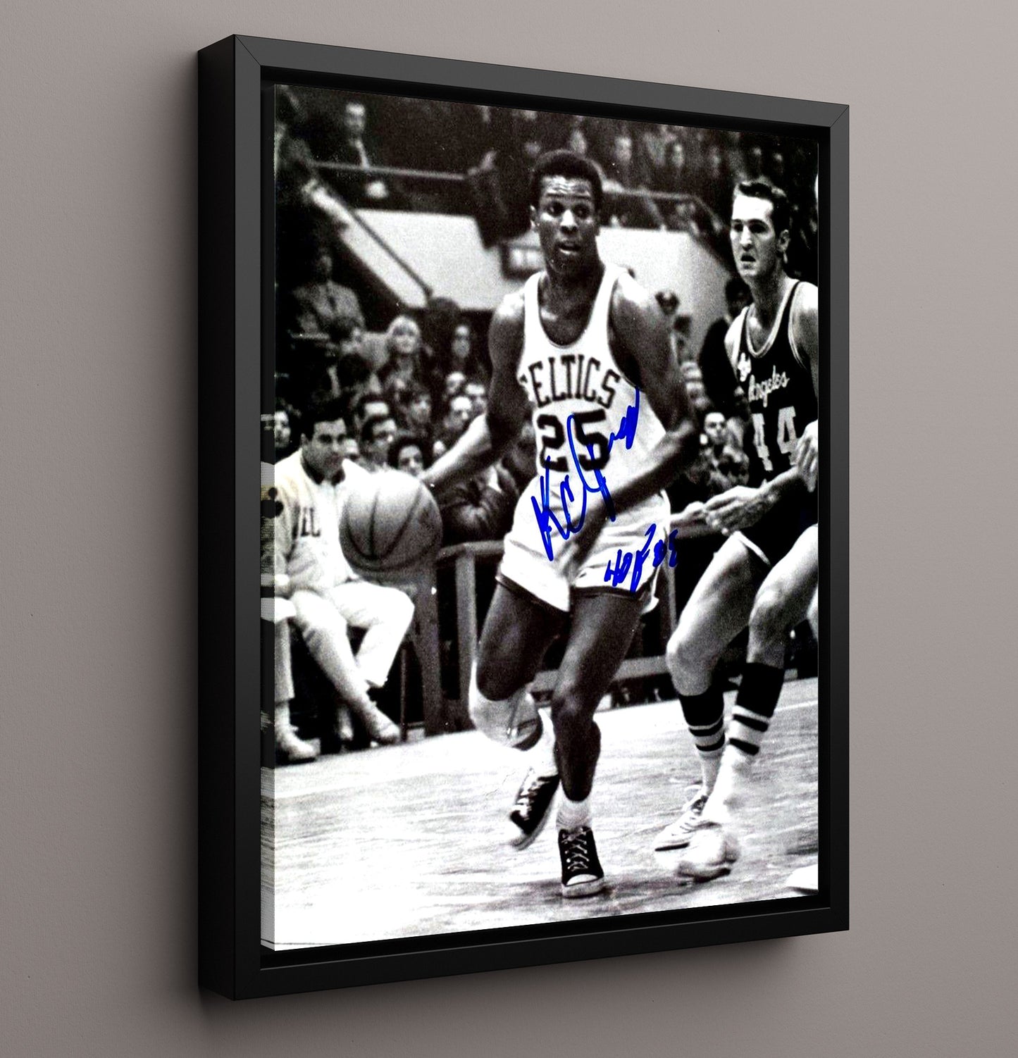 KC Jones Celtics No 25 Classic Game Action basketball print - 16x20 Framed Canvas wall art