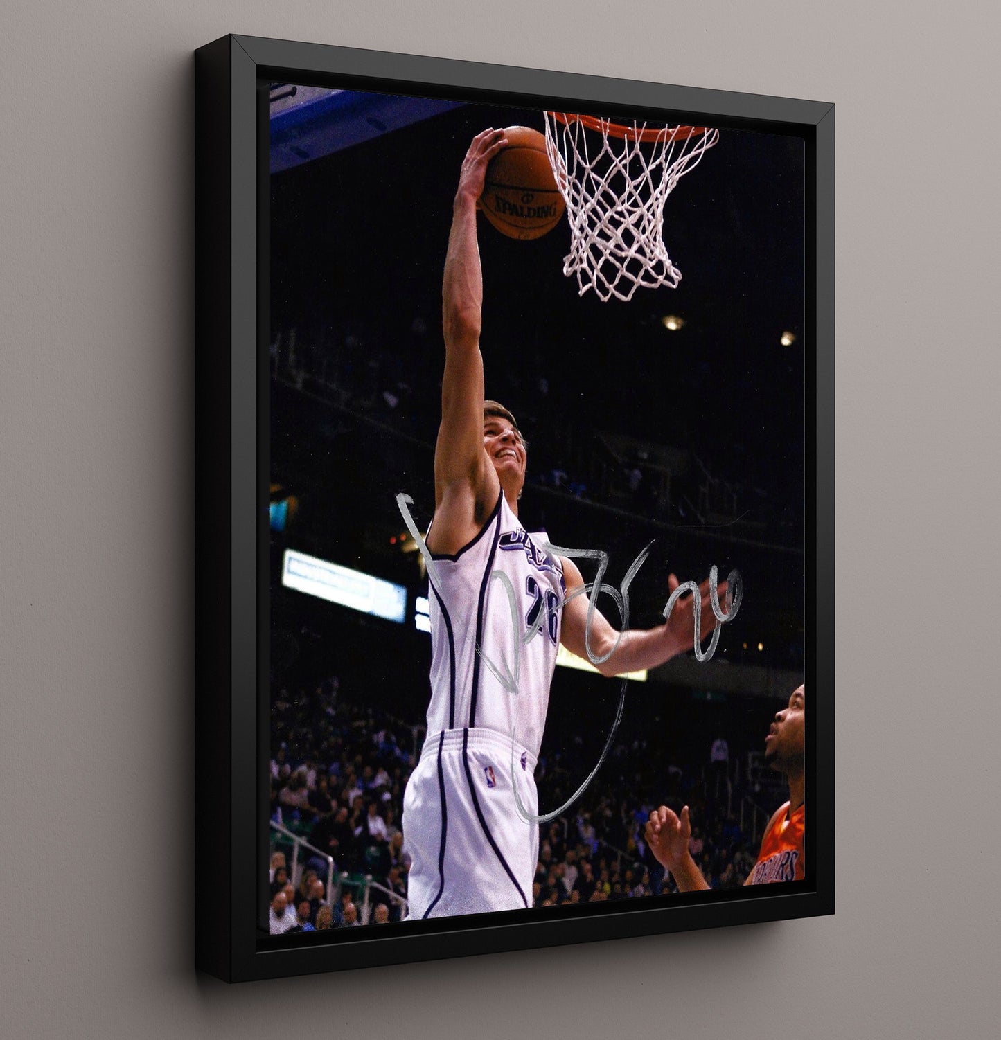 Kyle Korver Utah Corner Sniper Rim Finish basketball print - 16x20 Framed Canvas wall art