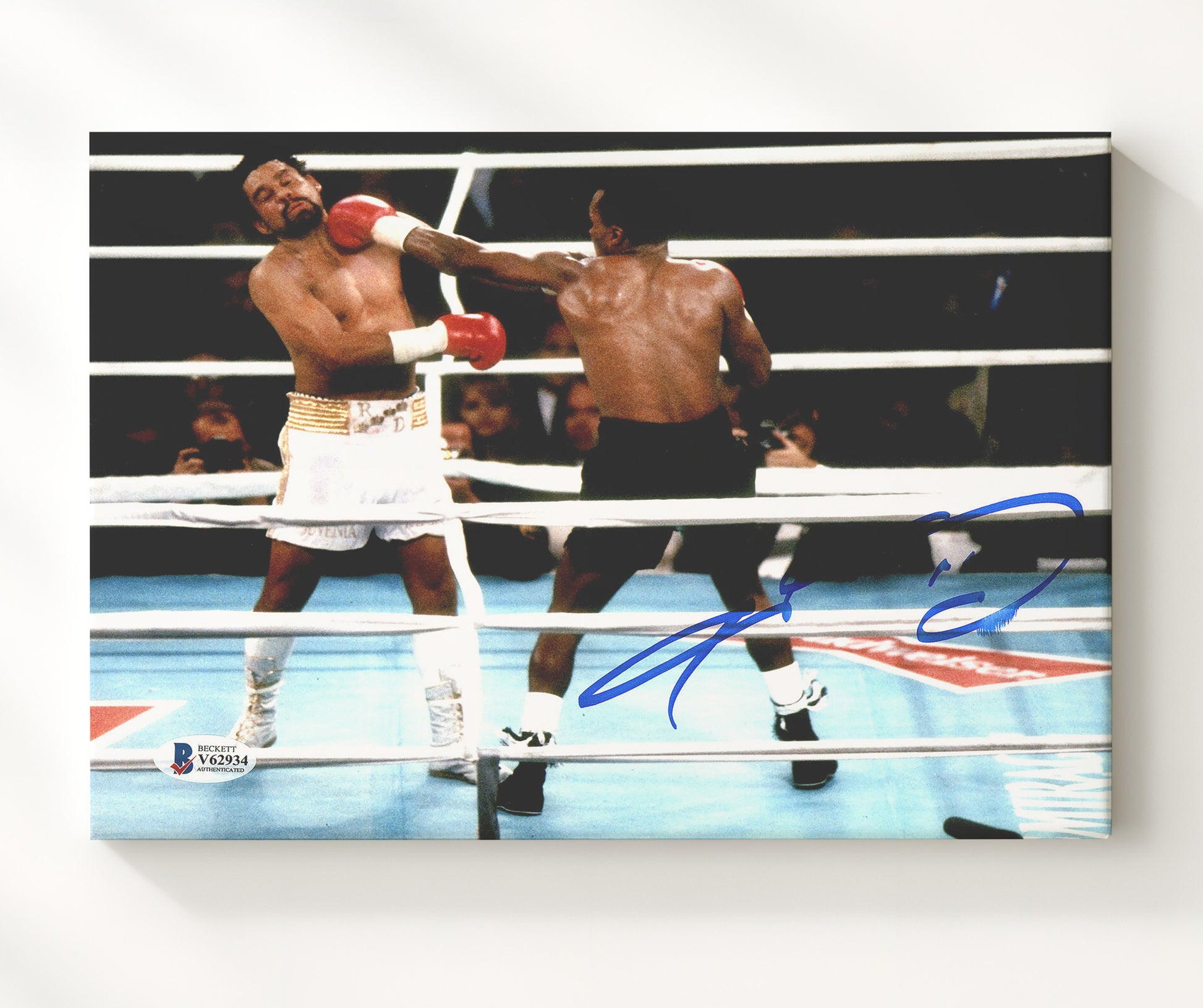 Sugar Ray Leonard and Roberto Duran Championship Clash 20x24 Canvas boxing wall art print – Boxing Wall Art decor