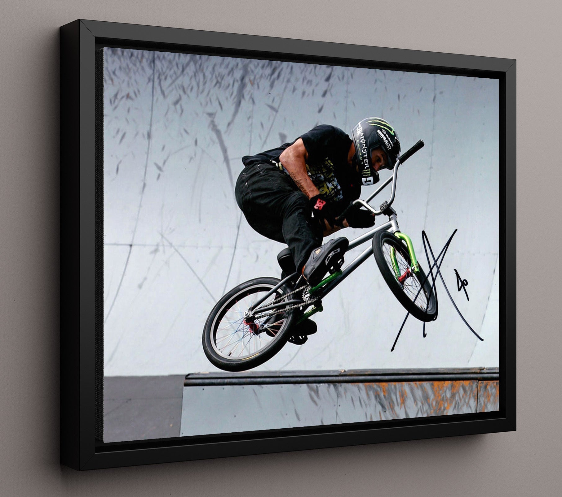 Dave Mirra BMX Freestyle Ramp Air Celebrity Wall Art 16x20 Framed Canvas celebrity wall art print