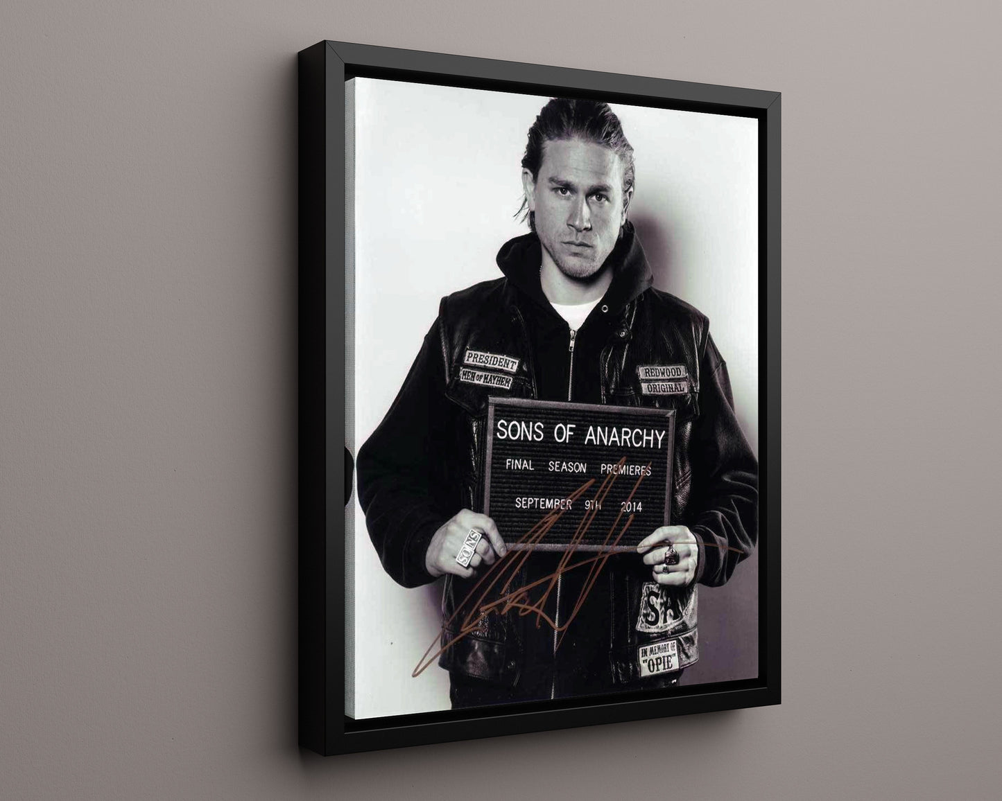 Charlie Hunnam - Sons of Anarchy - Final Season Autograph Print