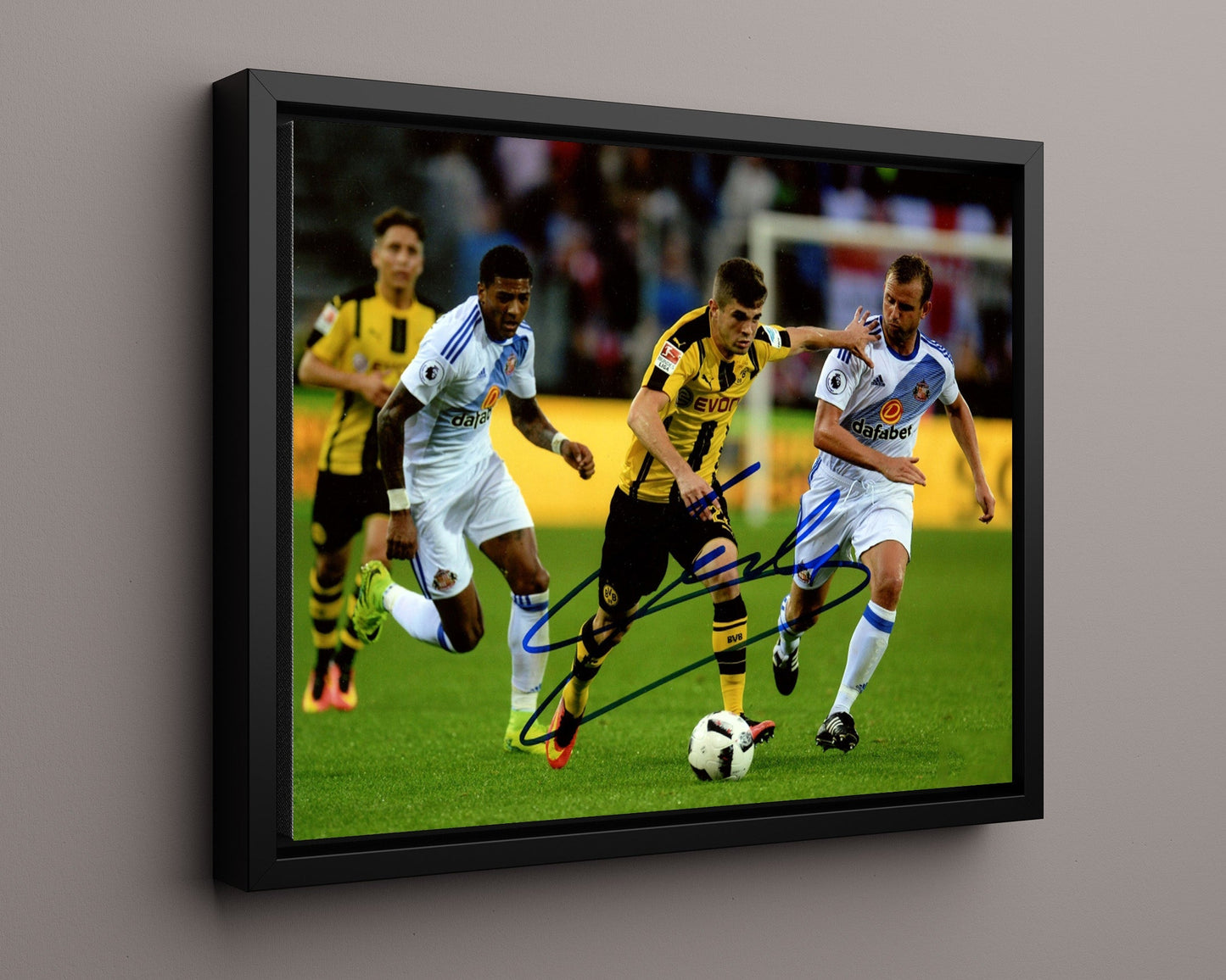 Christian Pulisic - Borussia Dortmund - Making a Run