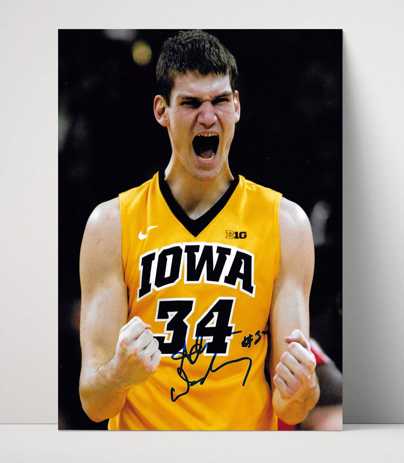Iowa Basketball Woodbury Emotional Roar Intensity College Basketball Wall Art 16x20 Unframed Print college basketball wall art print