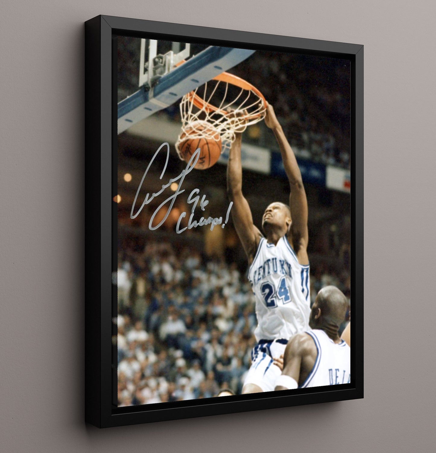 Kentucky Basketball Antoine Walker Rim Attack Finish College Basketball Wall Art 16x20 Framed Canvas college basketball wall art print
