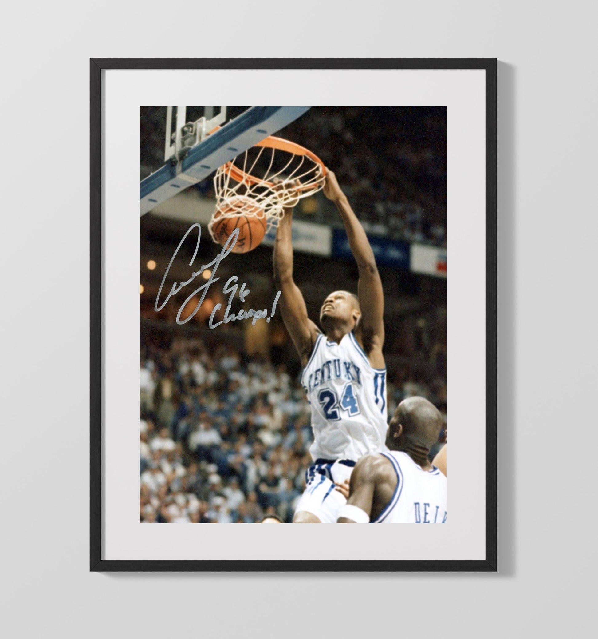 Kentucky Basketball Antoine Walker Rim Attack Finish College Basketball Wall Art 16x20 Gallery Frame college basketball wall art print
