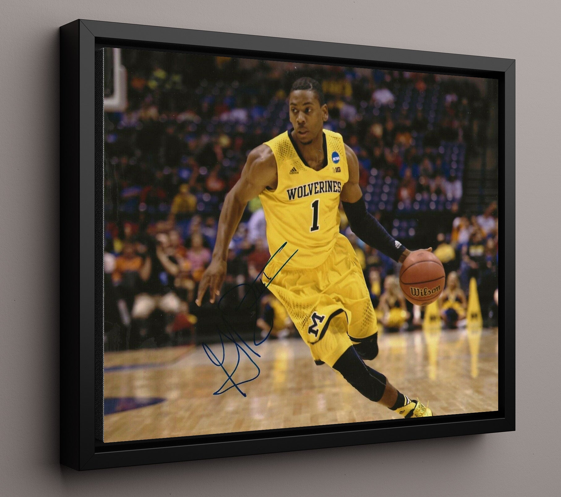 Michigan Basketball Glenn Robinson III Dribble Drive College Basketball Wall Art 16x20 Framed Canvas college basketball wall art print