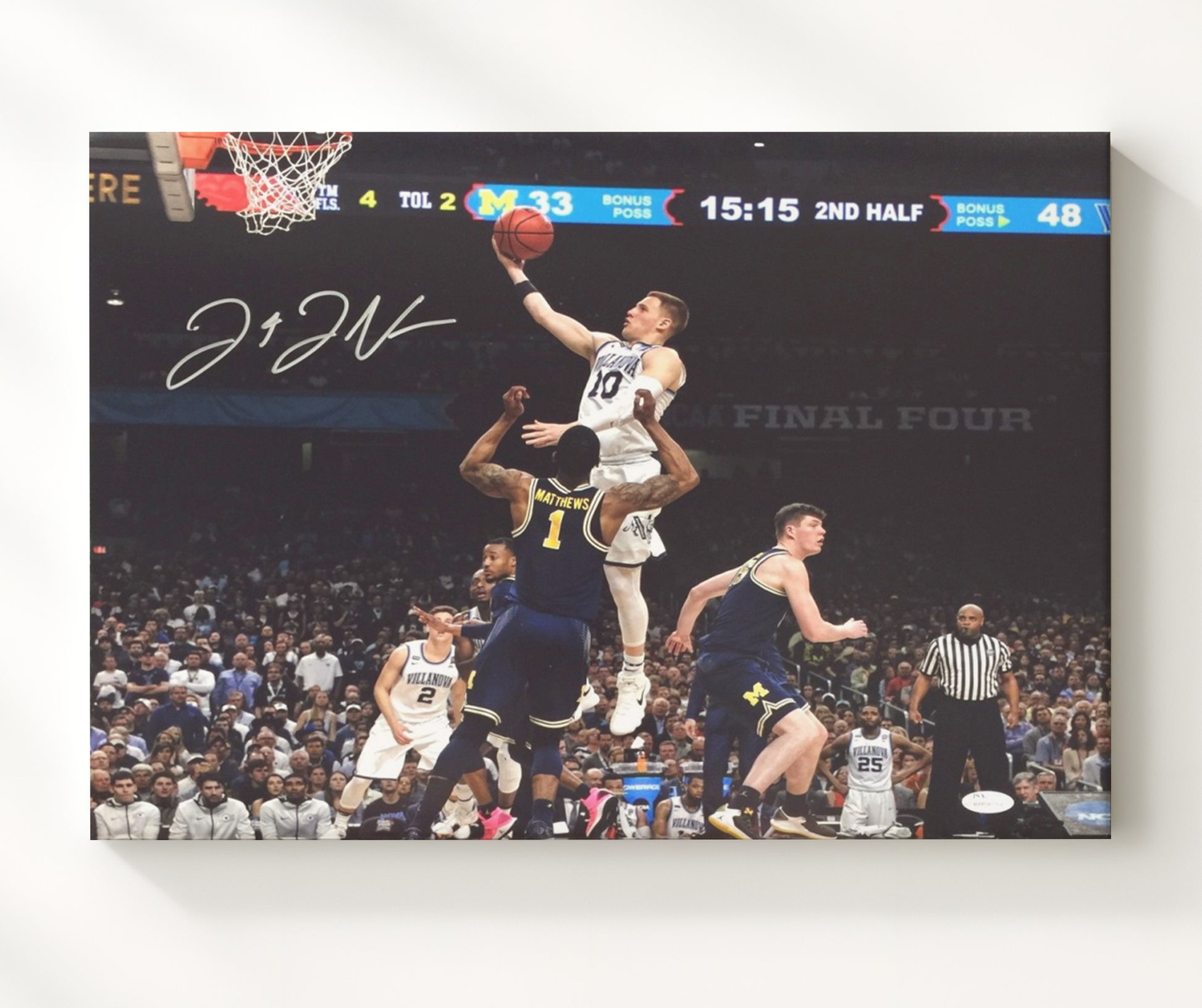 Villanova Basketball DiVincenzo Explosive Championship Dunk College Basketball Wall Art 20x24 Canvas college basketball wall art print