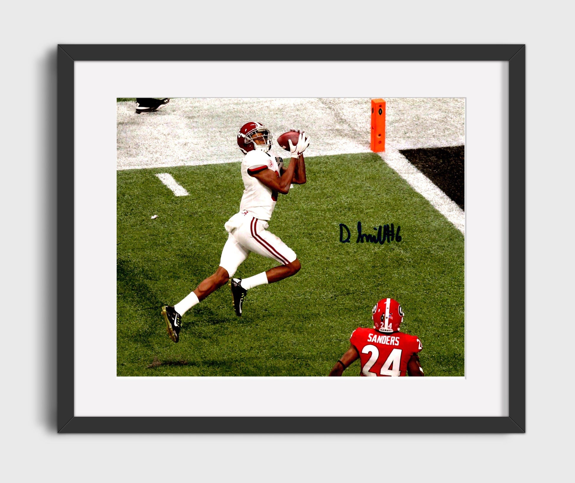 Alabama Football - DeVonta Smith Championship Catch 8x10 Gallery Frame college football wall art