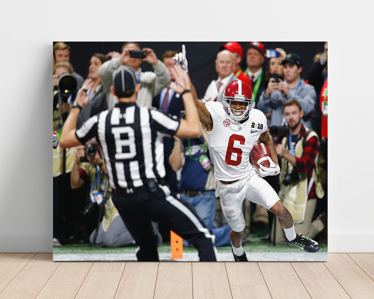 Alabama Football - DeVonta Smith End Zone Signal vs Official 8x10 Unframed Print college football wall art