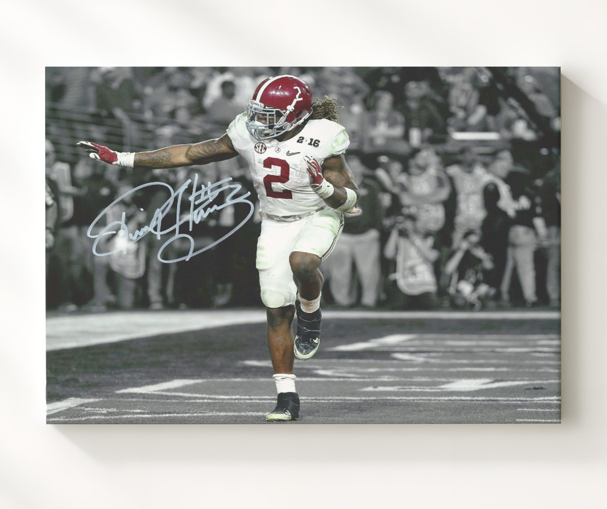 Alabama Football Derrick Henry Heisman Trophy Pose Spotlight College Football Wall Art 20x24 Canvas wall art print – College Football decor