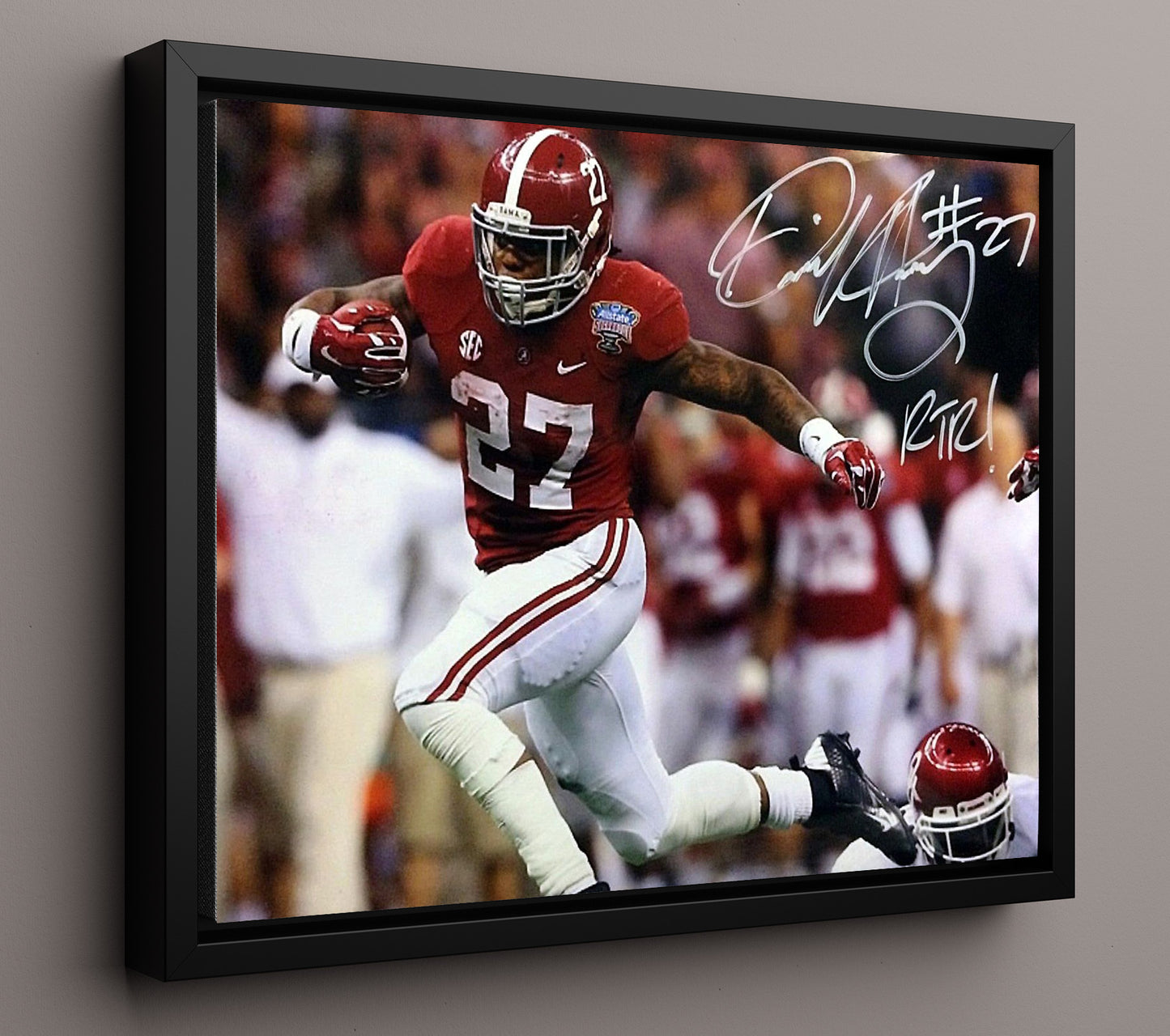 Alabama Football Derrick Henry Run Through Traffic RTR College Football Wall Art 16x20 Framed Canvas wall art print – College Football decor