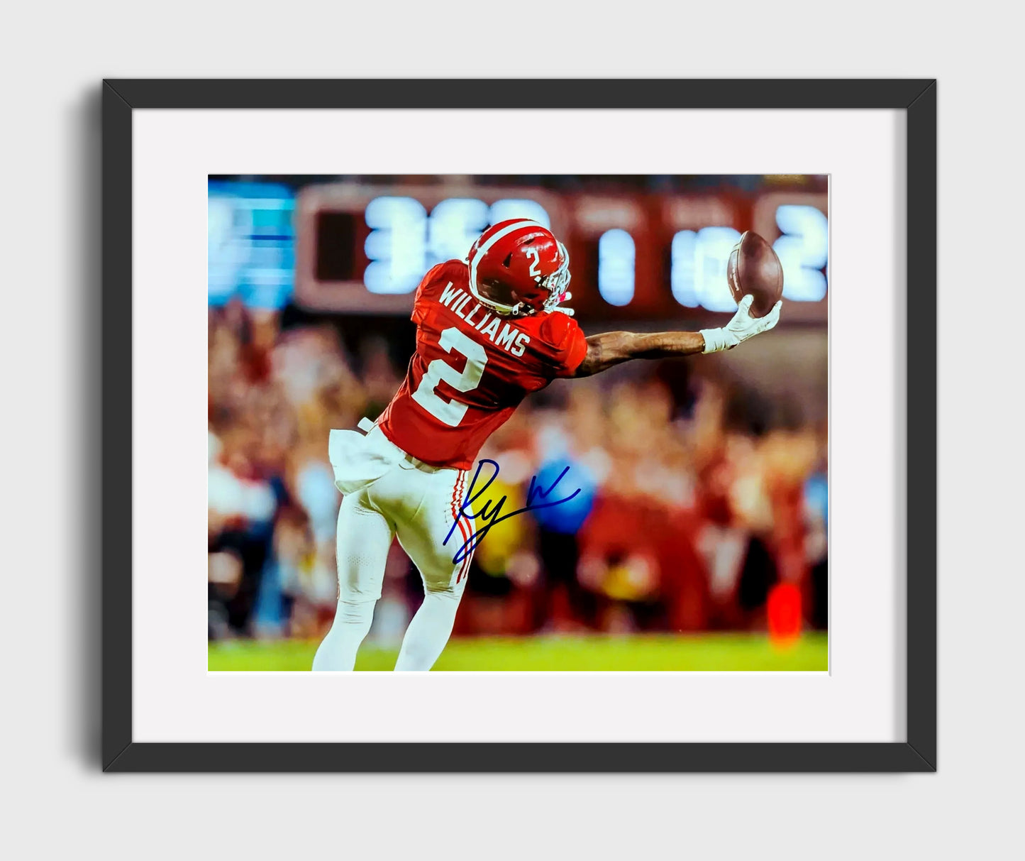 Alabama Football Jameson Williams One Handed Reception Extension College Football Wall Art 16x20 Gallery Frame wall art print – College Football decor
