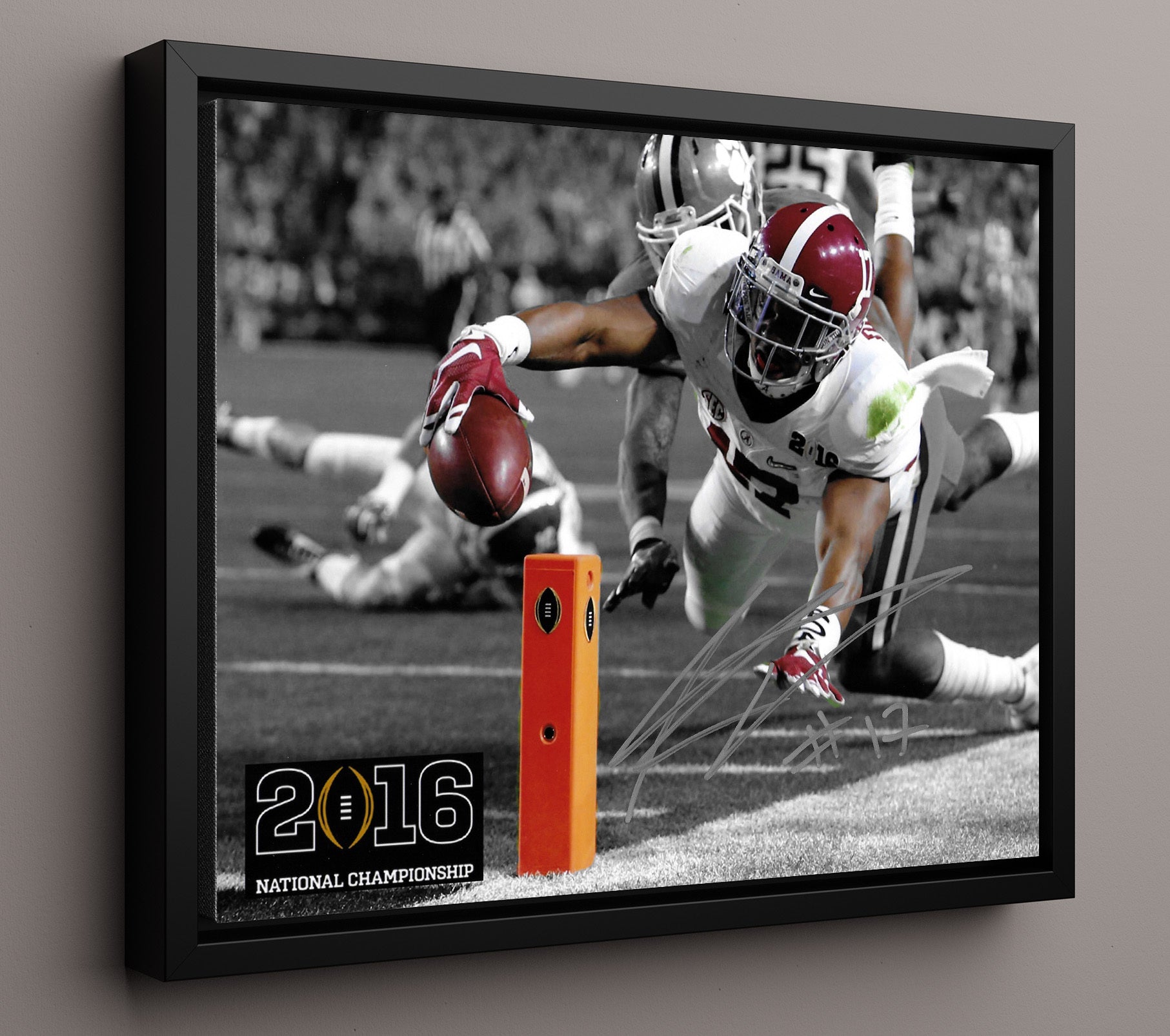 Alabama Football Kenyan Drake Goal Line Dive Spotlight Extension College Football Wall Art 16x20 Framed Canvas wall art print – College Football decor