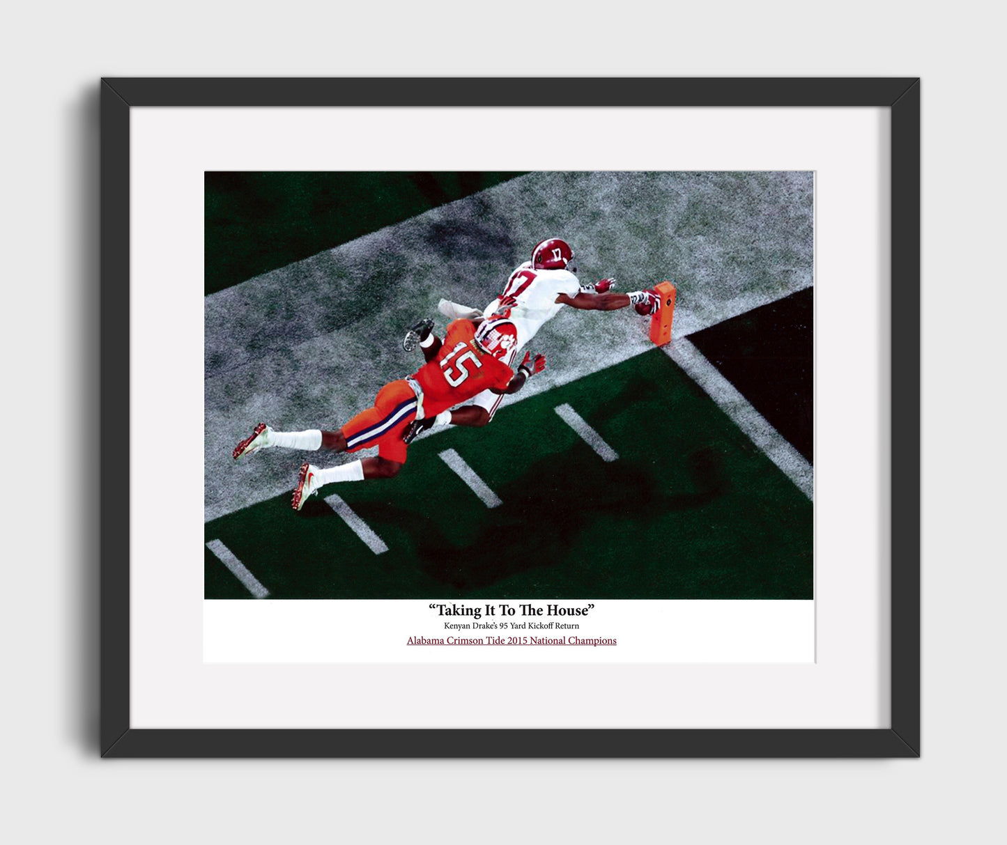 Alabama Football Kenyan Drake Kick Return Touchdown Dive College Football Wall Art 16x20 Gallery Frame wall art print – College Football decor