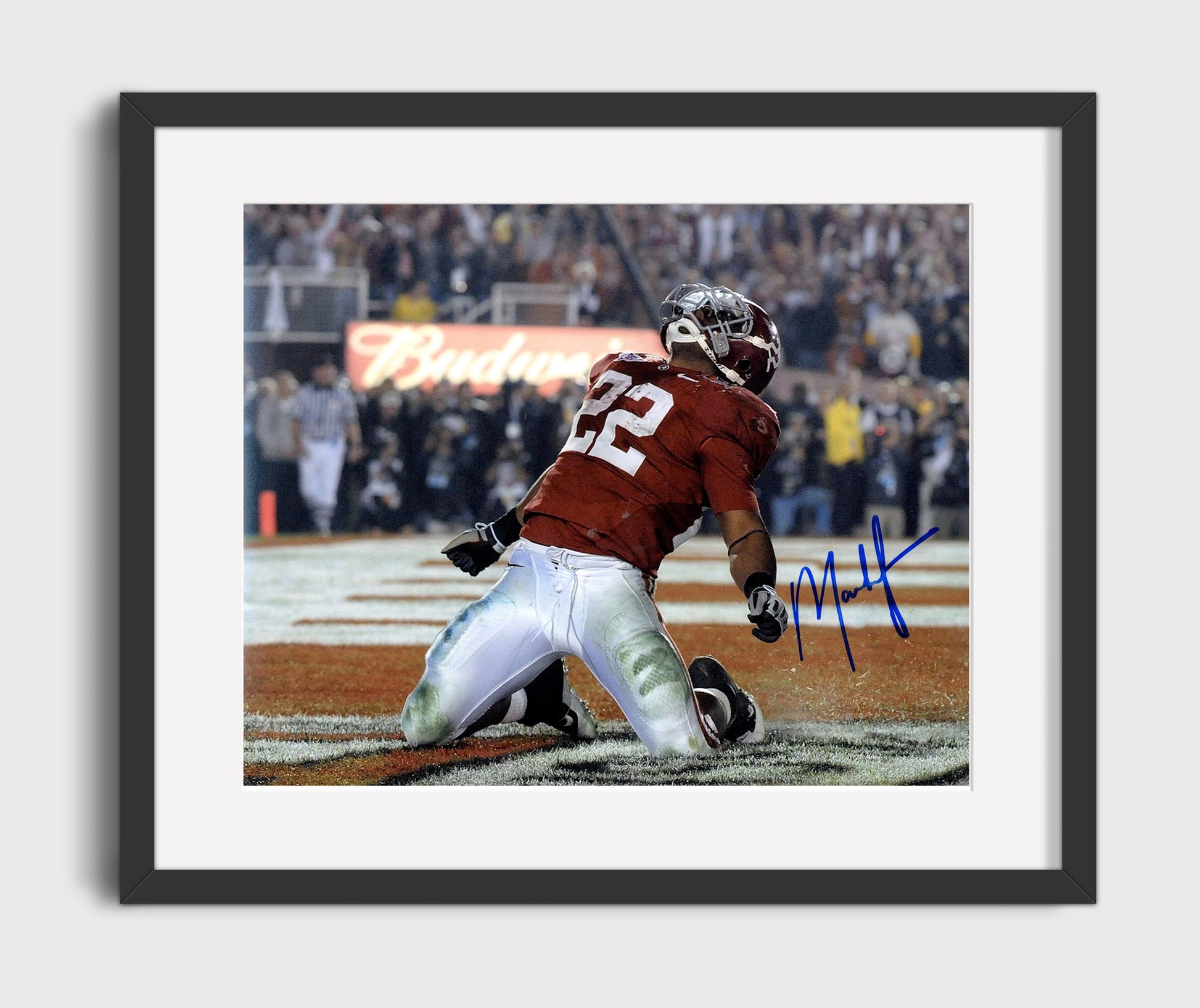 Alabama Football Mark Ingram End Zone Touchdown Finish Heisman Season College Football Wall Art 16x20 Gallery Frame wall art print – College Football decor
