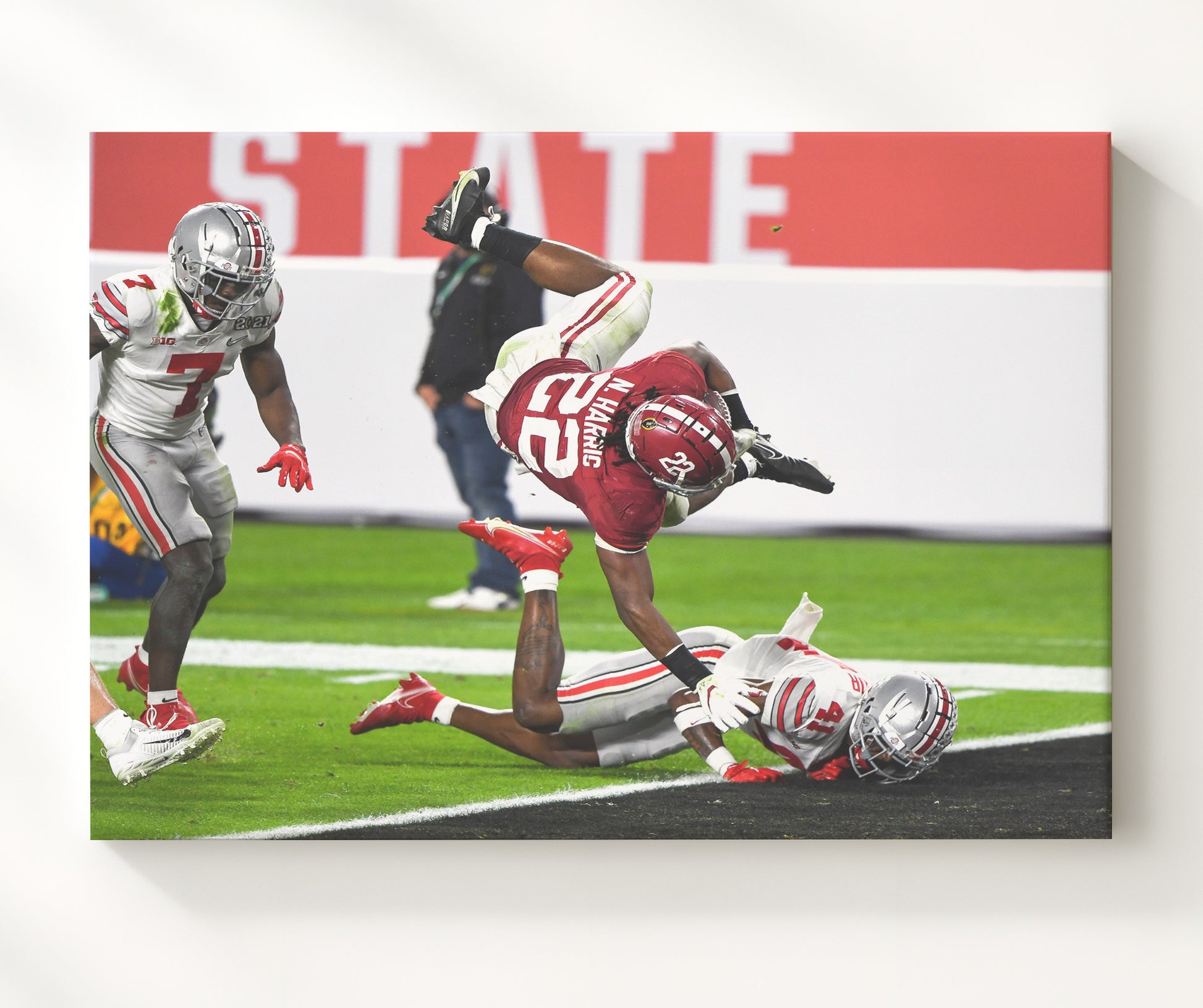 Alabama Football - Najee Harris Goal Line Leap TD 8x10 Canvas college football wall art