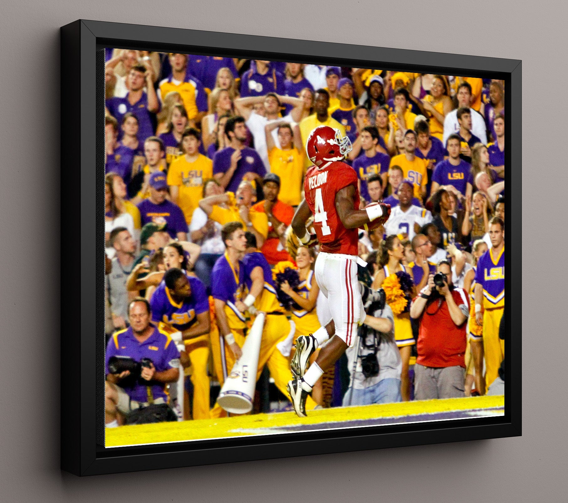 Alabama Football TJ Yeldon LSU Breakaway Run 2012 College Football Wall Art 16x20 Framed Canvas wall art print – College Football decor