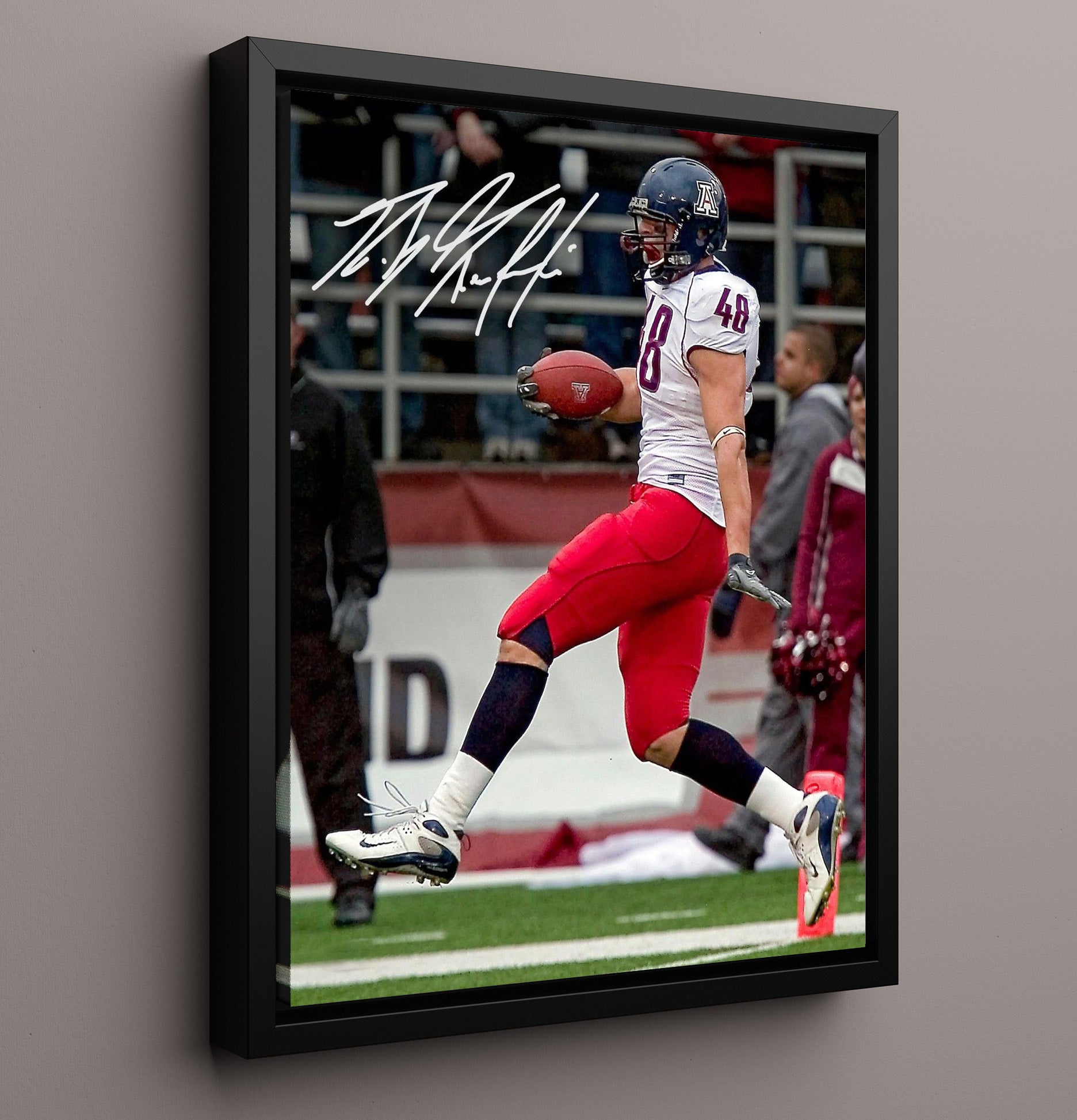 Arizona football Rob Gronkowski End Zone Strike Breakthrough College Football Wall Art 16x20 Framed Canvas wall art print – College Football decor