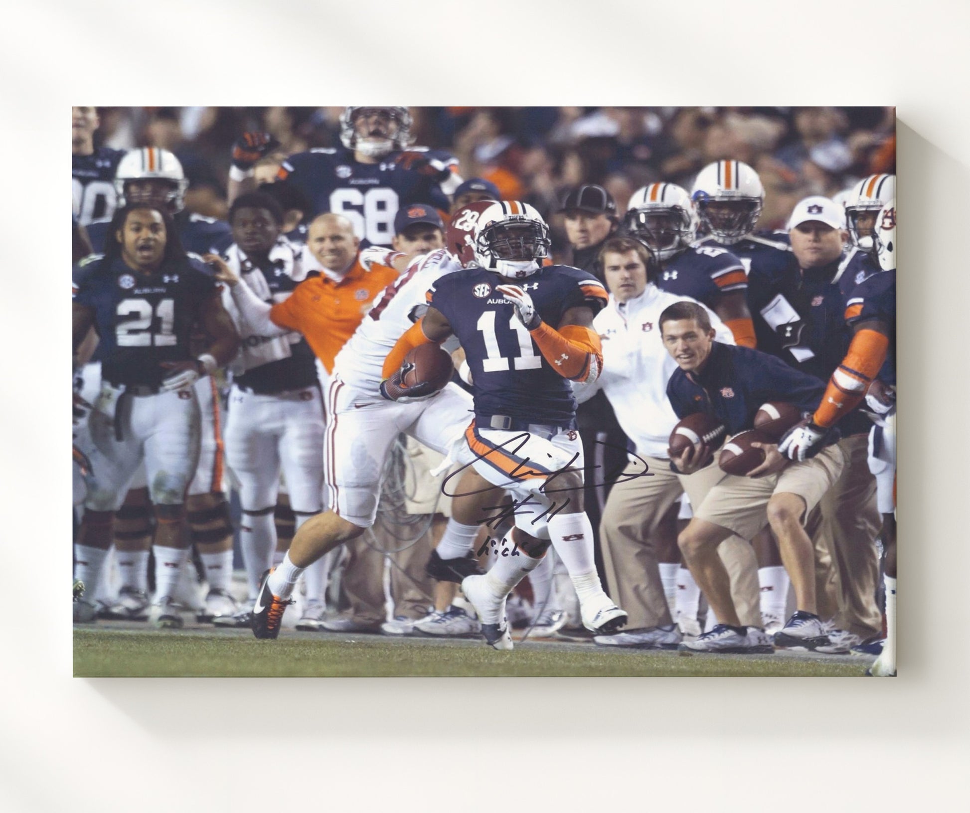 Auburn Football Chris Davis Kick Six Return Sprint Down Sideline College Football Wall Art 20x24 Canvas wall art print – College Football decor