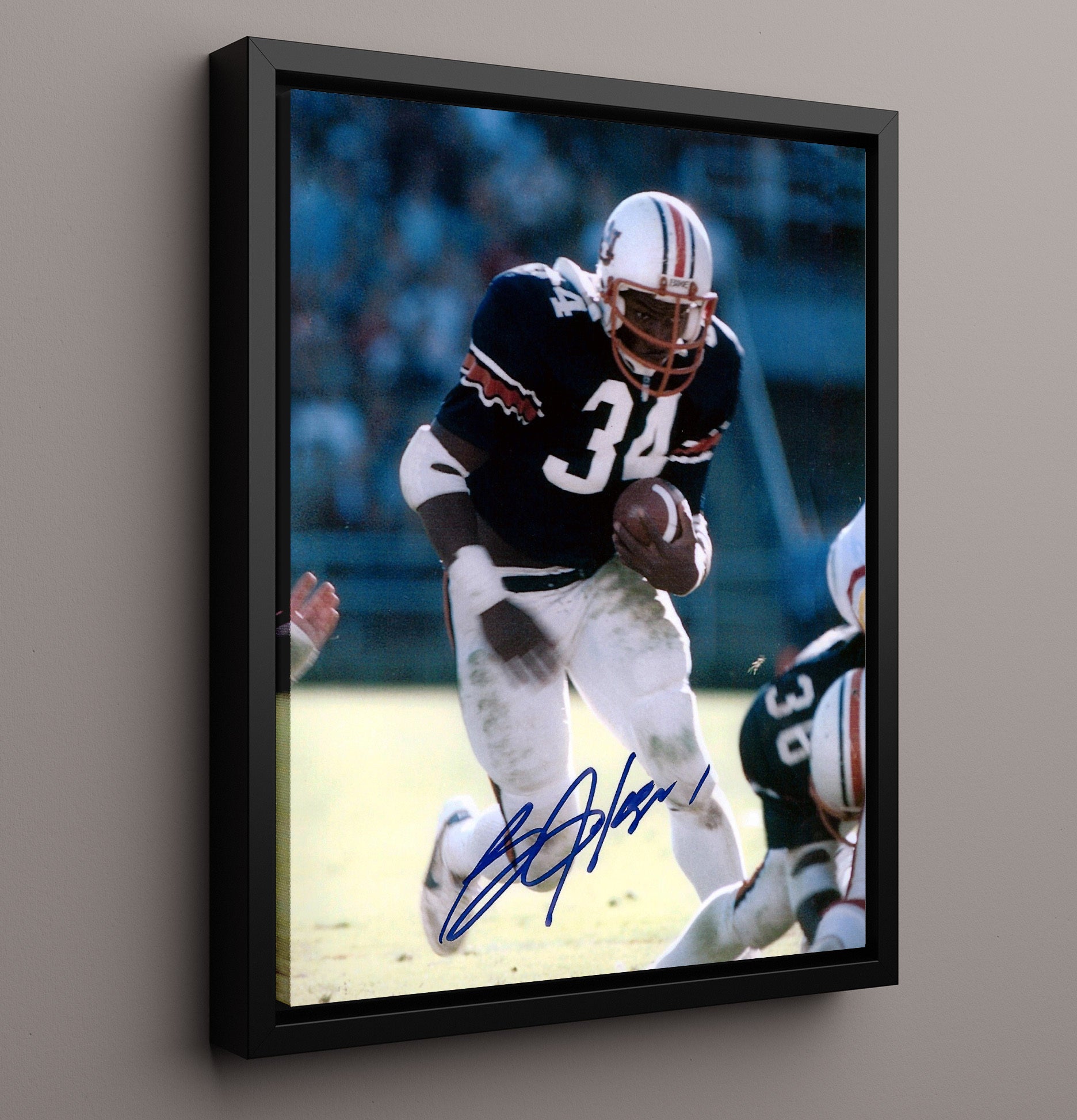 Auburn football Bo Jackson Downhill Force Alt Angle College Football Wall Art 16x20 Framed Canvas wall art print – College Football decor