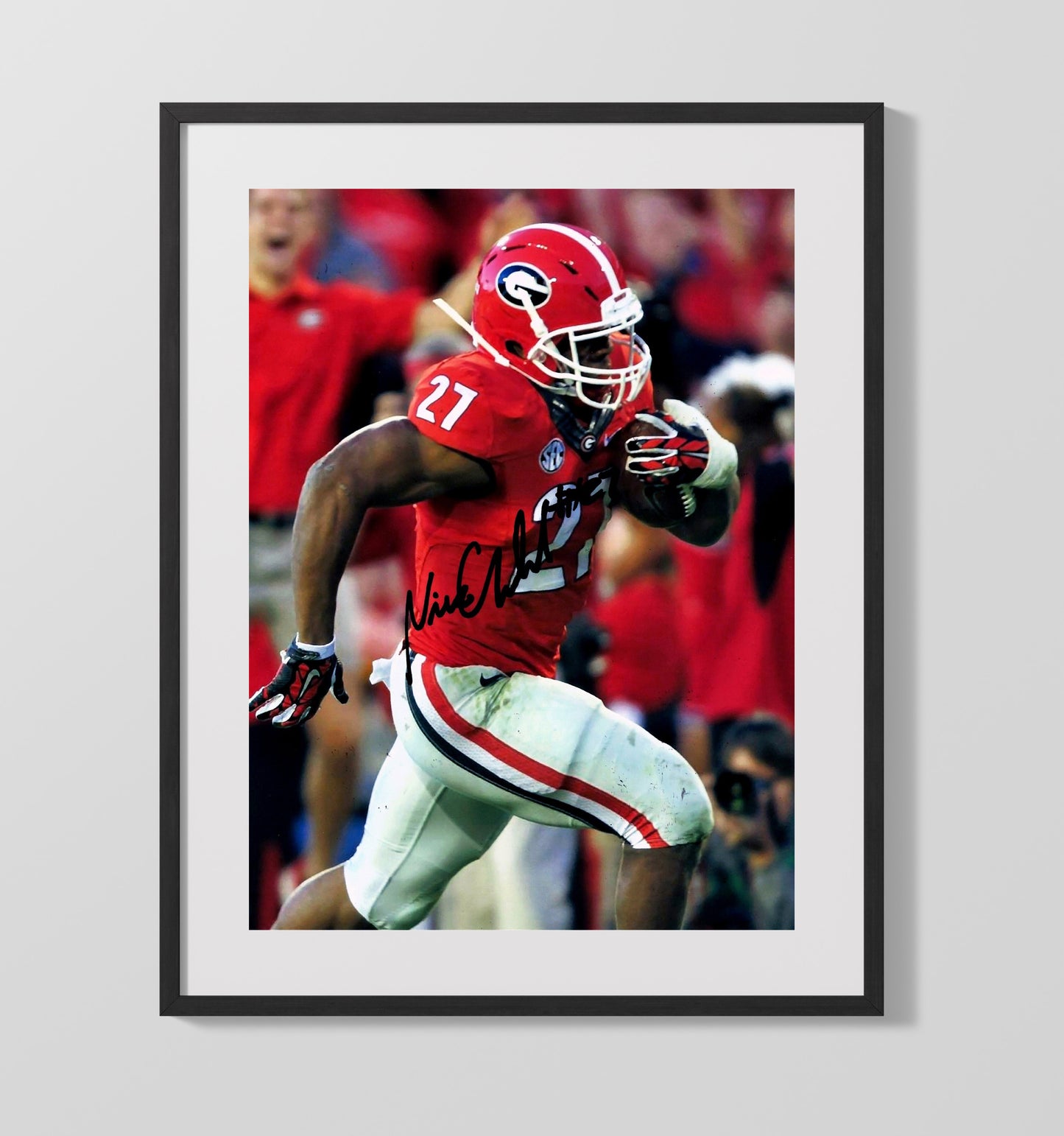 Georgia Football Nick Chubb Breakaway Run Power College Football Wall Art 16x20 Gallery Frame wall art print – College Football decor
