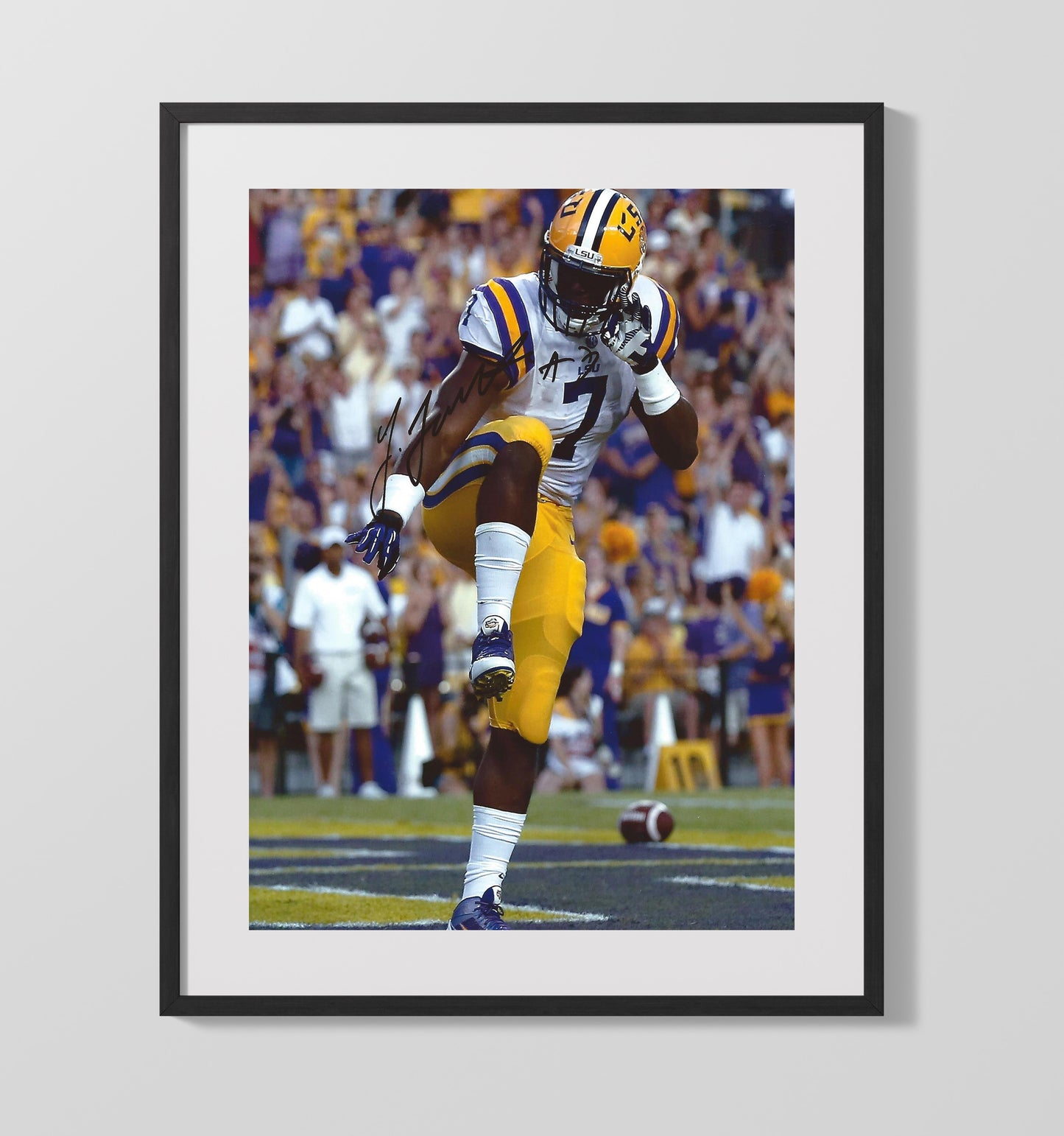 LSU Football Leonard Fournette Heisman Pose Celebration College Football Wall Art 16x20 Gallery Frame wall art print – College Football decor