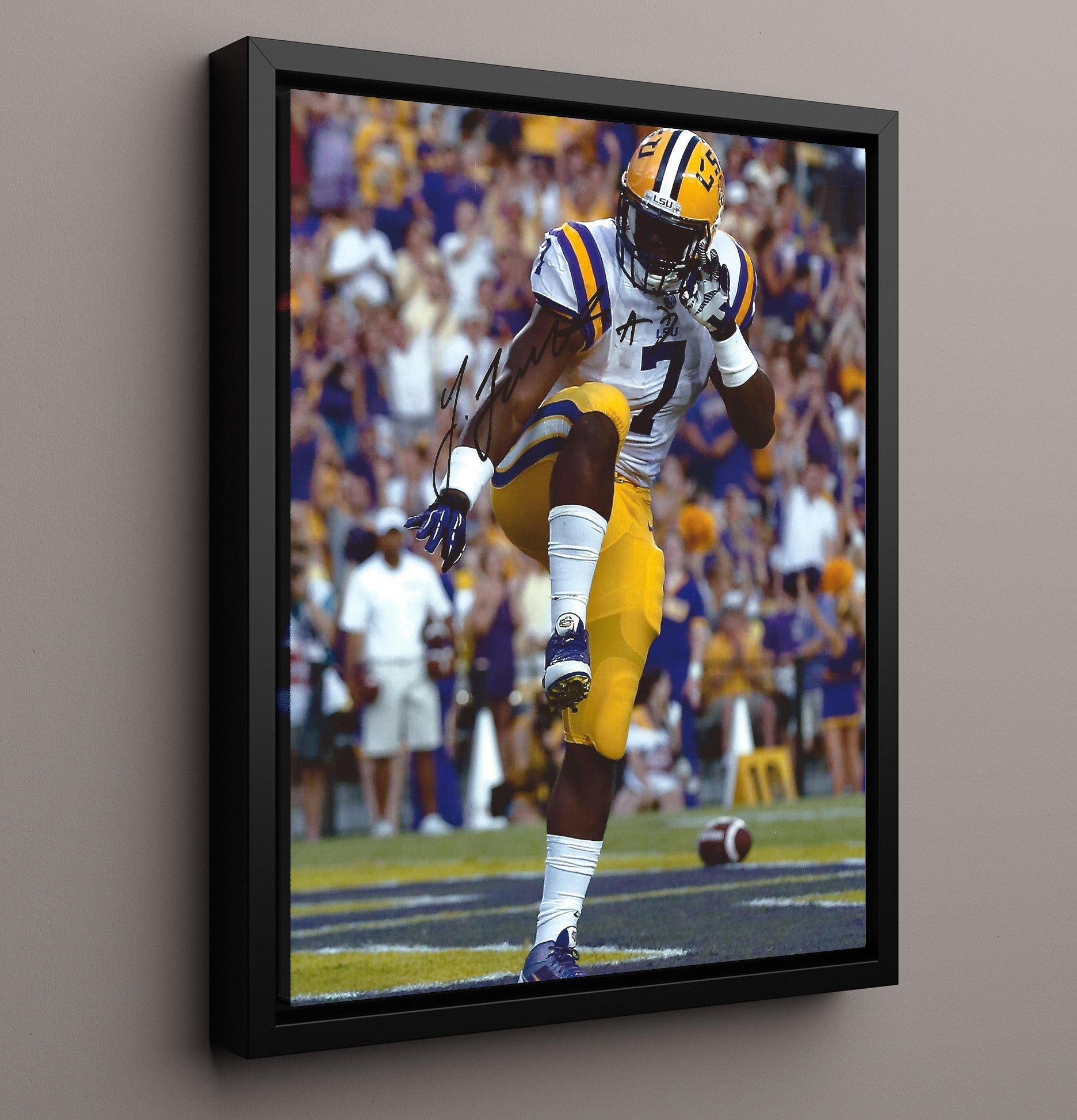 LSU Football Leonard Fournette Heisman Pose Celebration College Football Wall Art 16x20 Framed Canvas wall art print – College Football decor