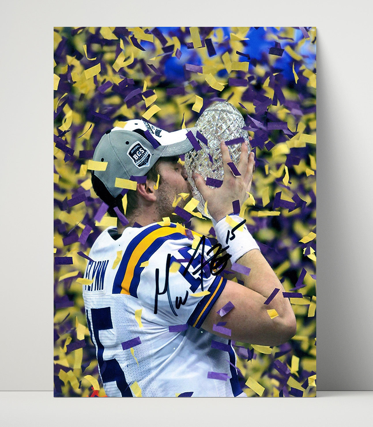 LSU Football Matt Flynn Trophy Kiss Championship Moment College Football Wall Art 16x20 Unframed Print wall art print – College Football decor