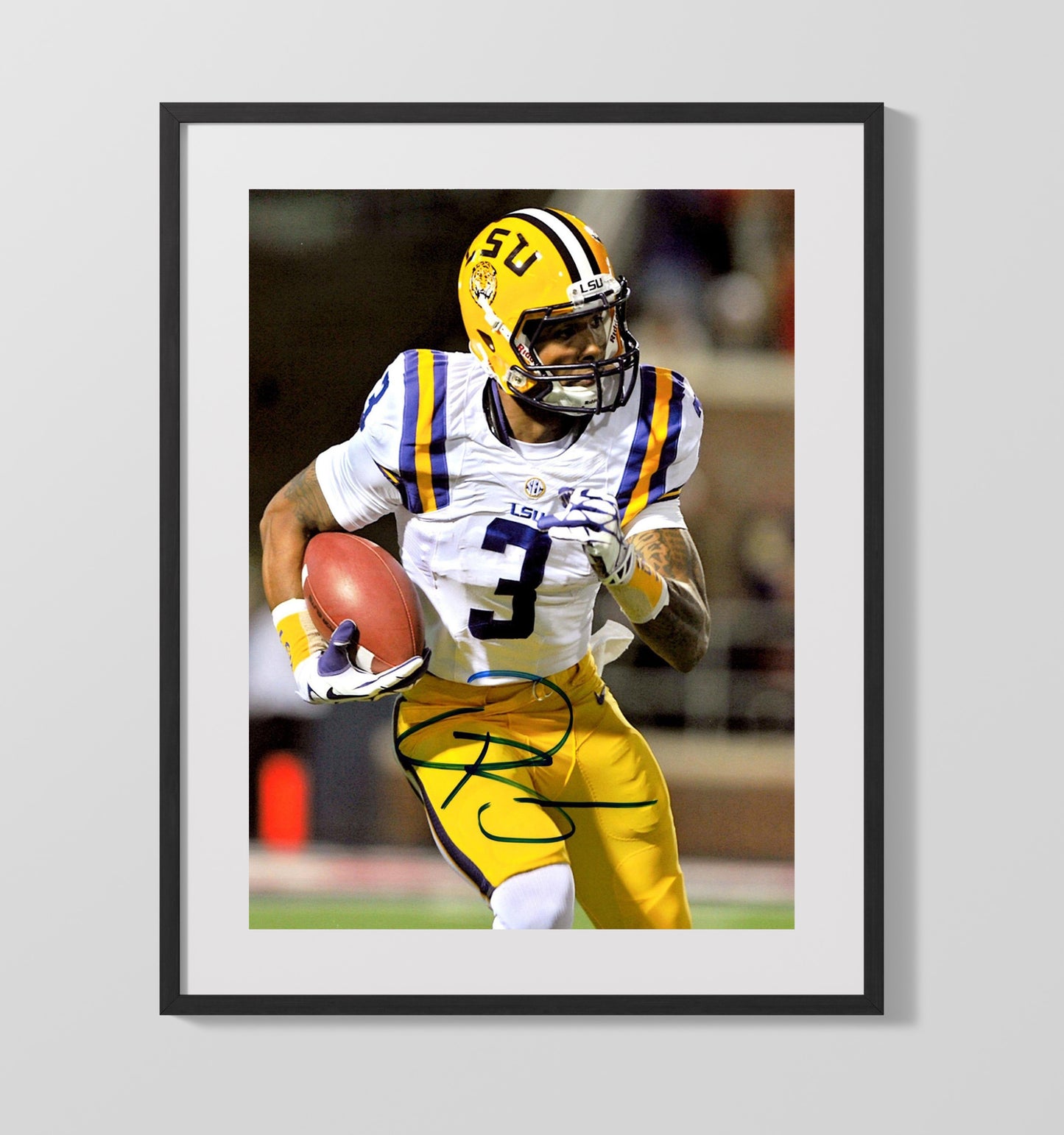 LSU Football Odell Beckham Jr Open Field Run College Football Wall Art 16x20 Gallery Frame wall art print – College Football decor