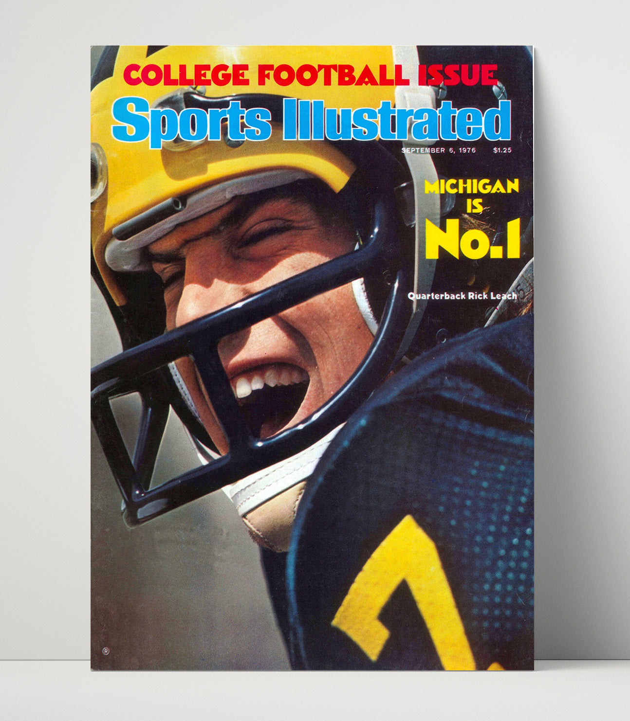 Michigan Football Rick Leach Quarterback Close-Up No 1 Ranking 1976 SI College Football Wall 16x20 Unframed Print wall art print – College Football decor