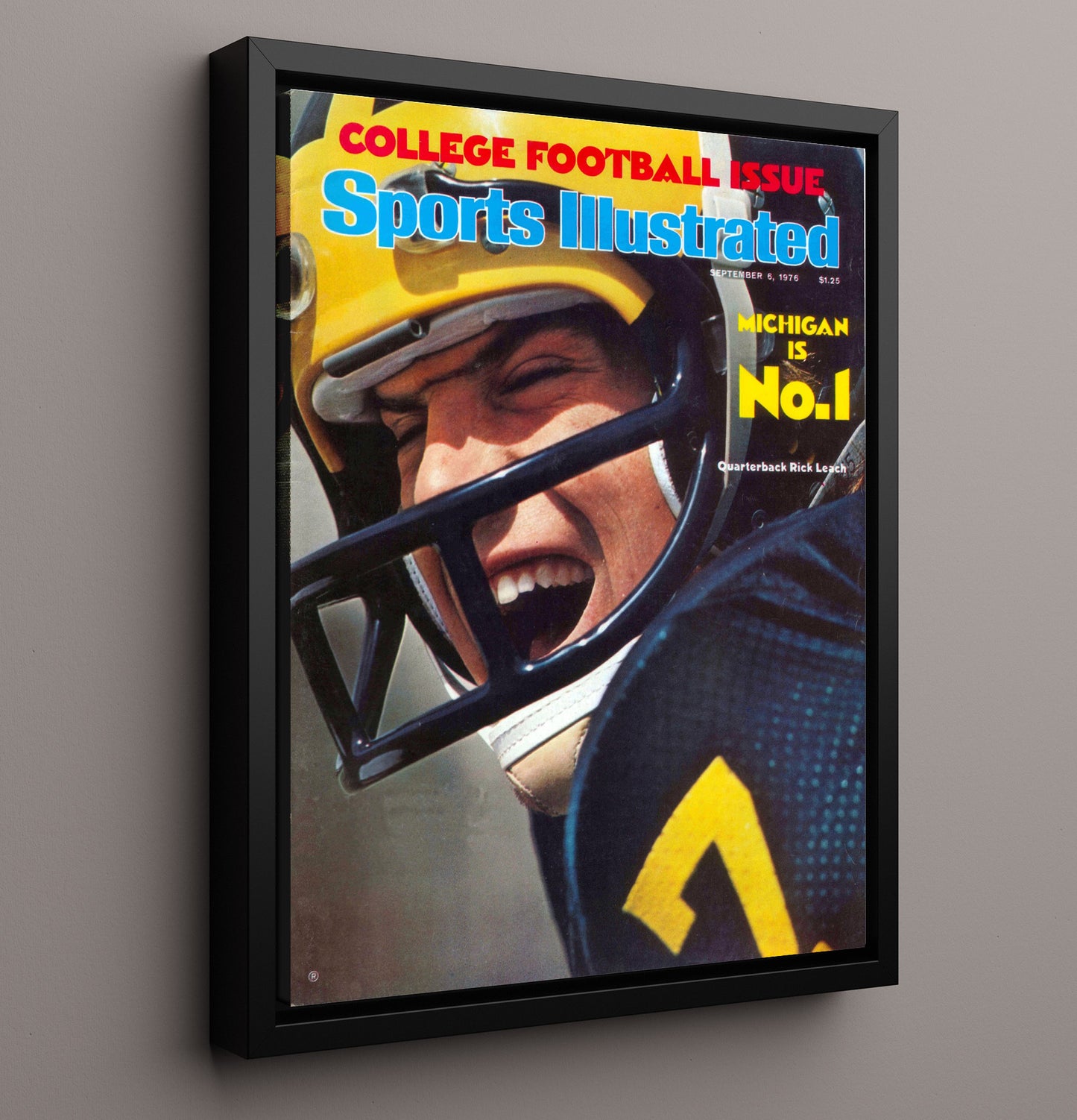 Michigan Football Rick Leach Quarterback Close-Up No 1 Ranking 1976 SI College Football Wall 16x20 Framed Canvas wall art print – College Football decor