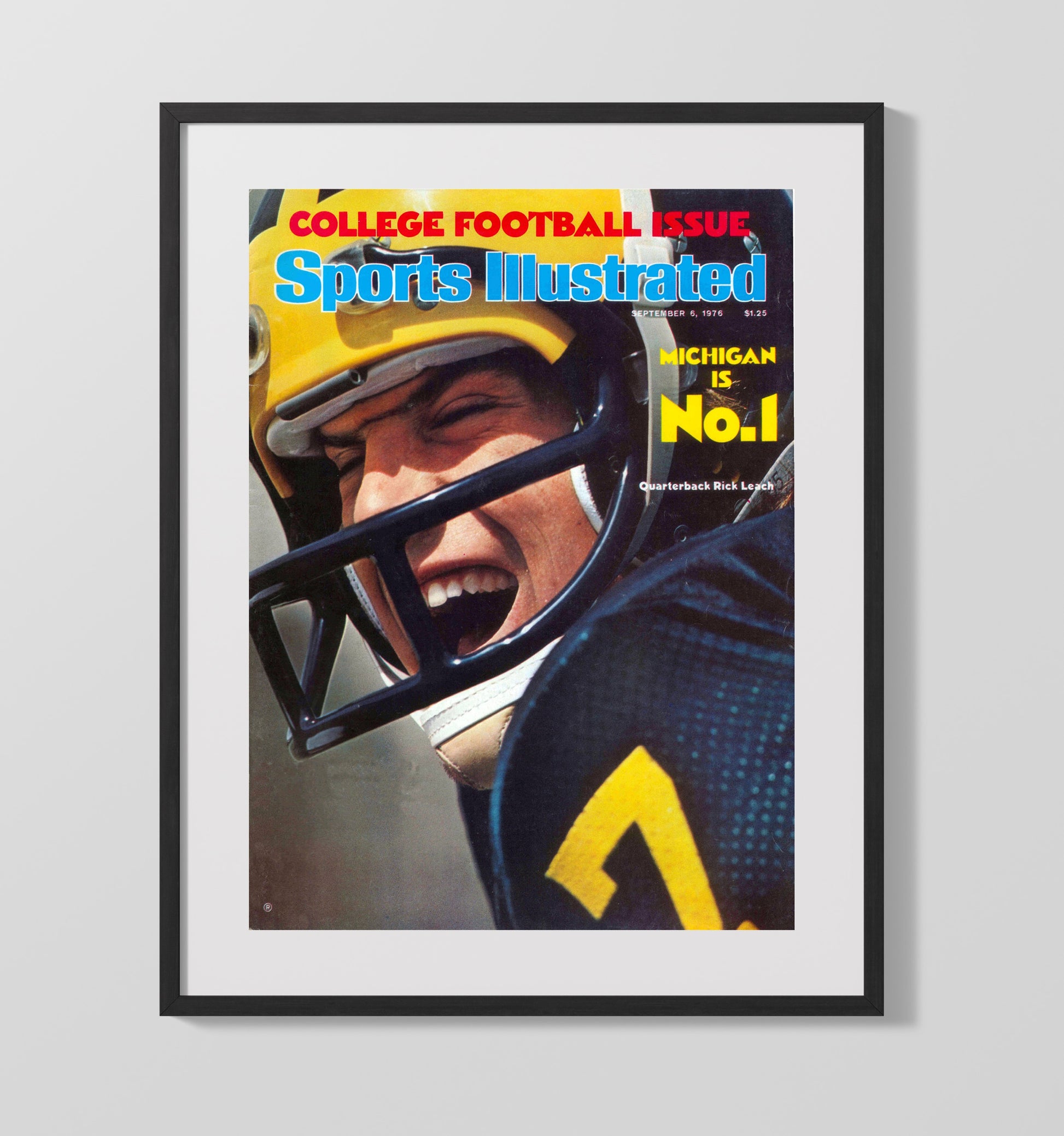 Michigan Football Rick Leach Quarterback Close-Up No 1 Ranking 1976 SI College Football Wall 16x20 Gallery Frame wall art print – College Football decor