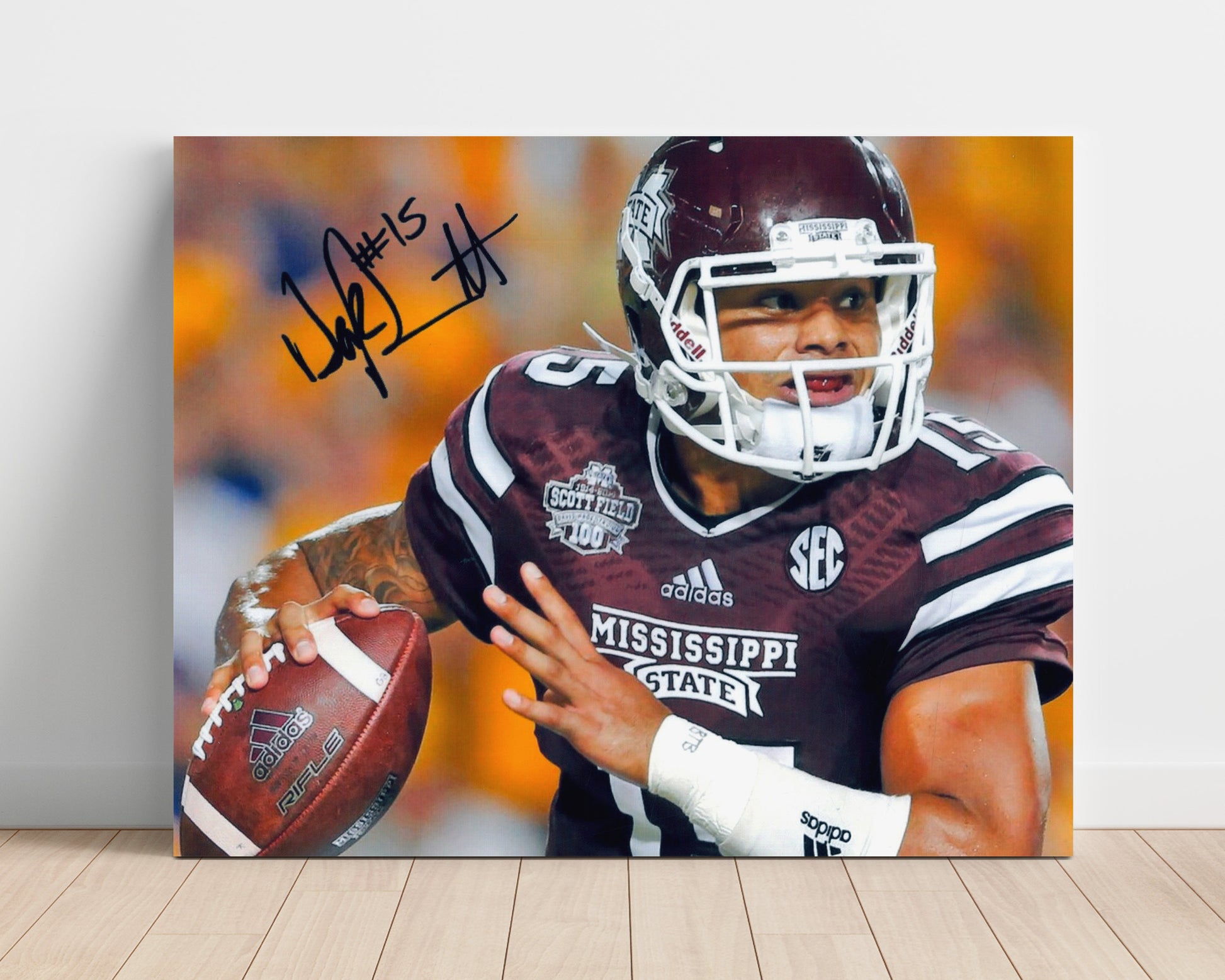 Mississippi State Football Dak Prescott Pointing Celebration College Football Wall Art 16x20 Unframed Print wall art print – College Football decor
