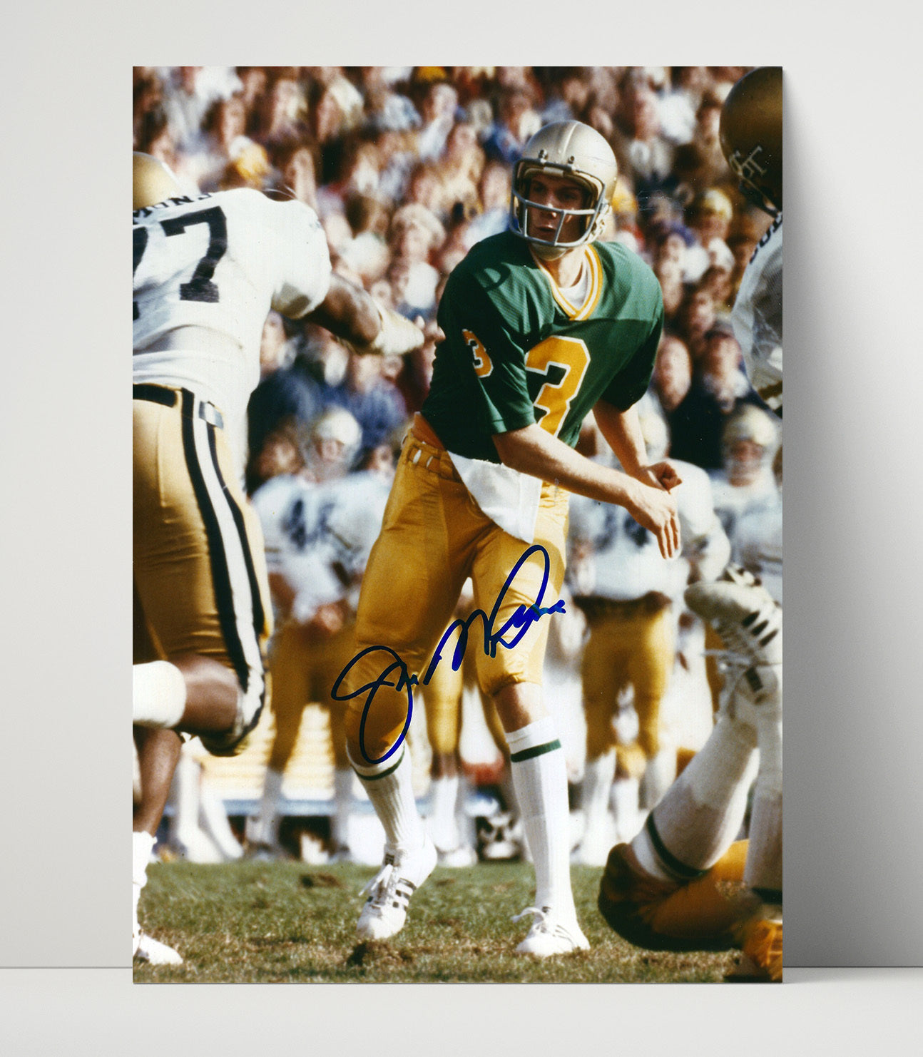 Notre Dame Football Joe Montana Dropback Pass Action College Football Wall Art 16x20 Unframed Print wall art print – College Football decor
