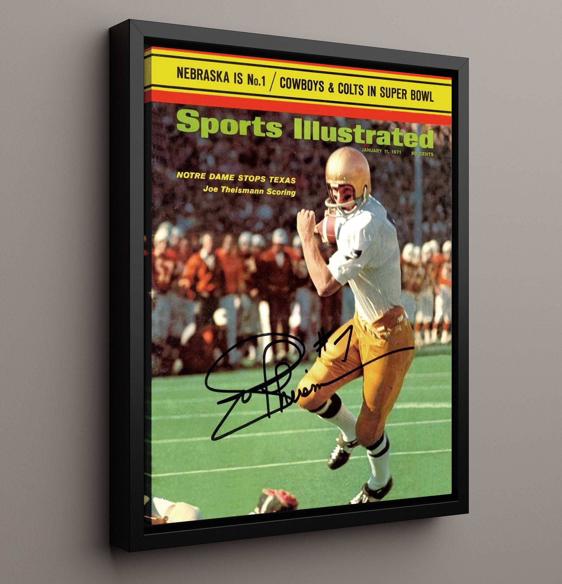 Notre Dame Football Joe Theismann Scoring Run SI Cover 1971 College Football Wall Art 16x20 Framed Canvas wall art print – College Football decor